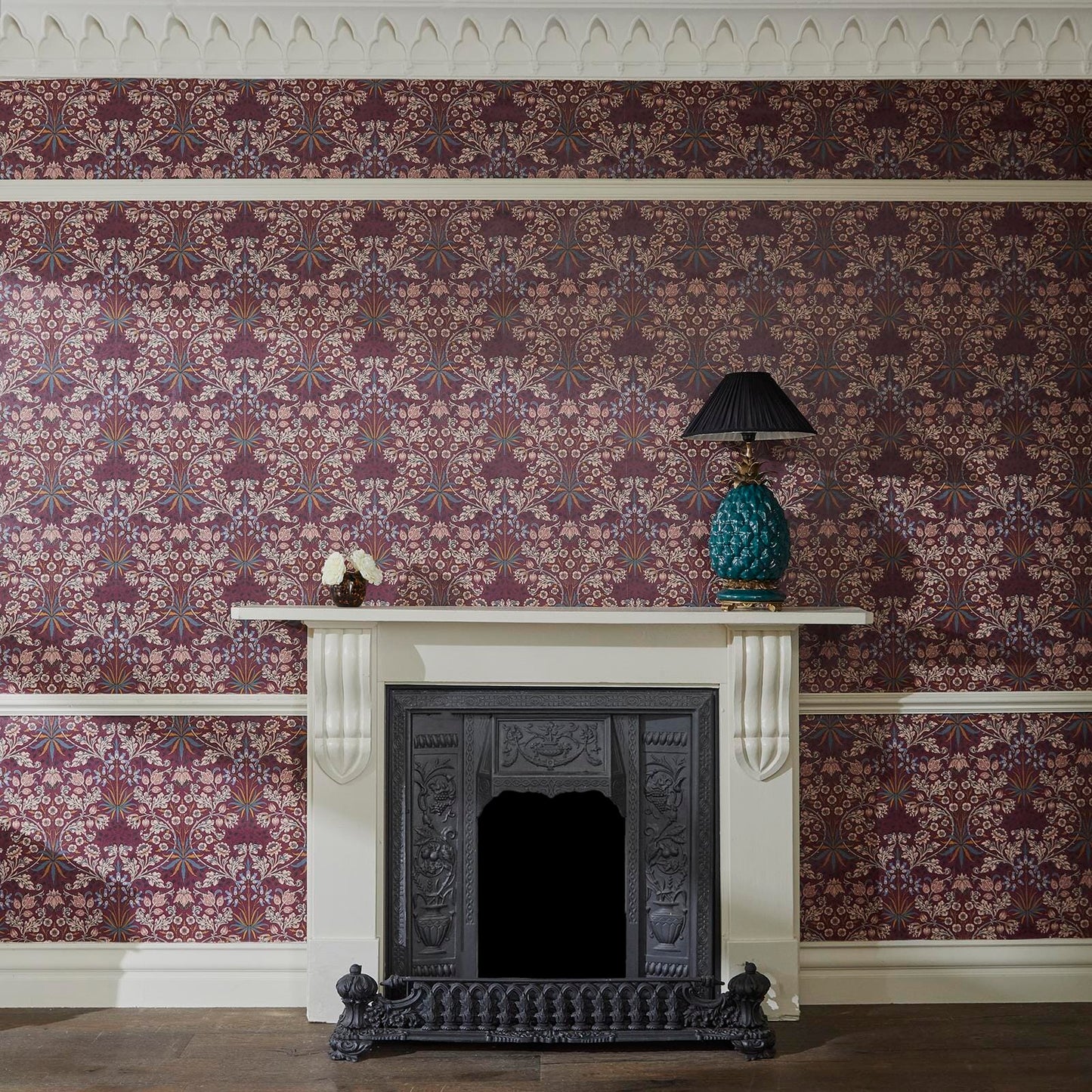 Hyacinth Wallpaper - Mulberry - 1-WA-HYA-DI-MUL-XXX