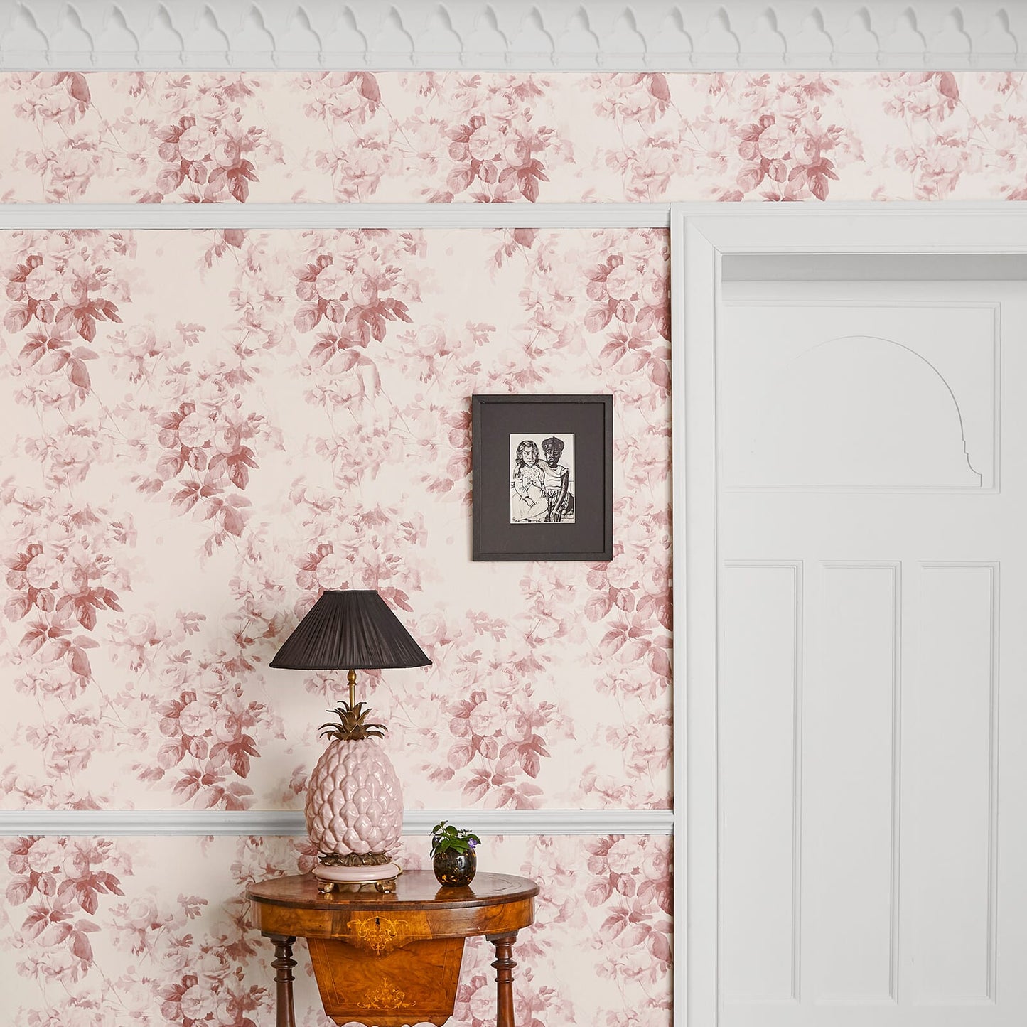 London Rose Wallpaper - Blush - 1-WA-LON-TR-BLS-XXX