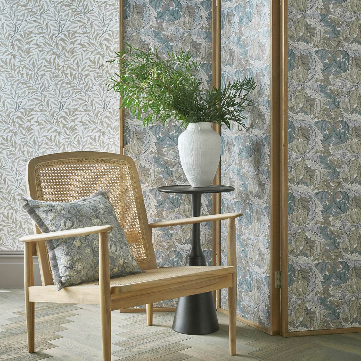 Acanthus Wallpaper - Teal - Clarke & Clarke - W0175/04 - Morris Wallpaper
