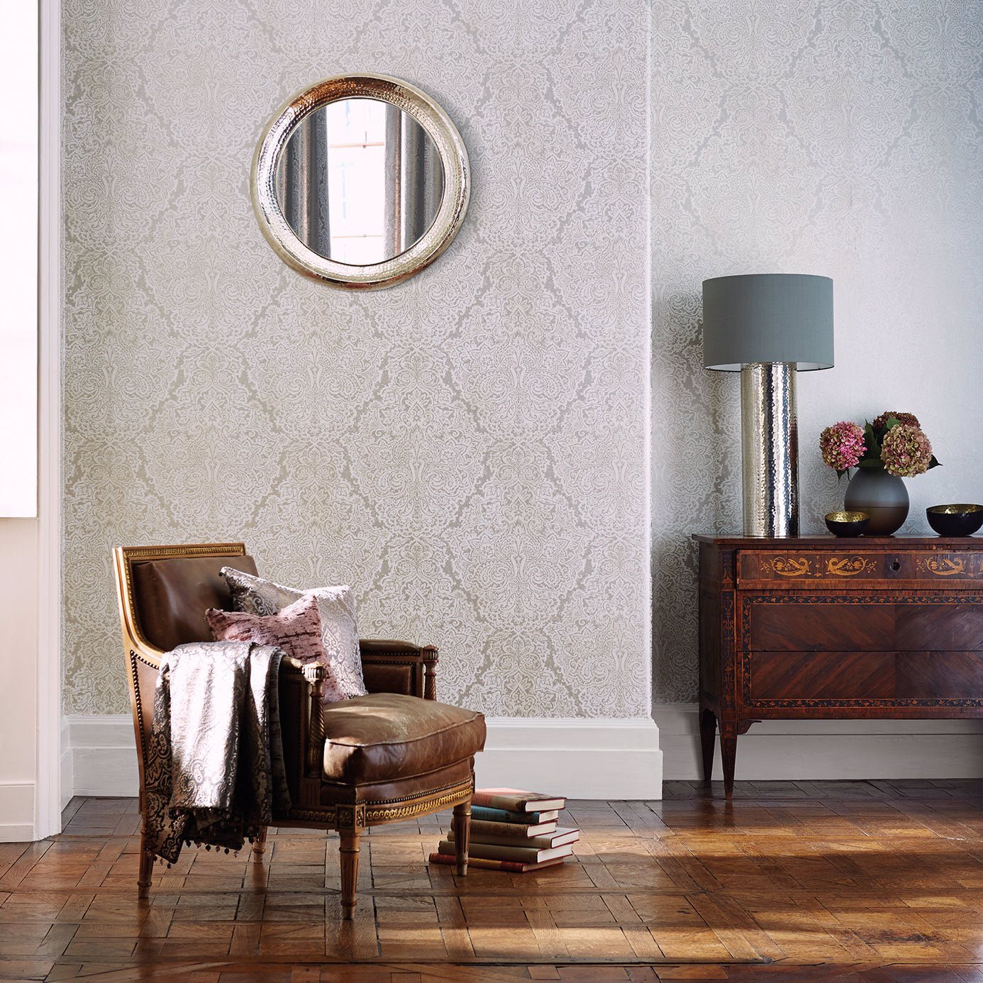 Aurelia Wallpaper - White Gold - Harlequin - HLEO110640 - Morris Wallpaper