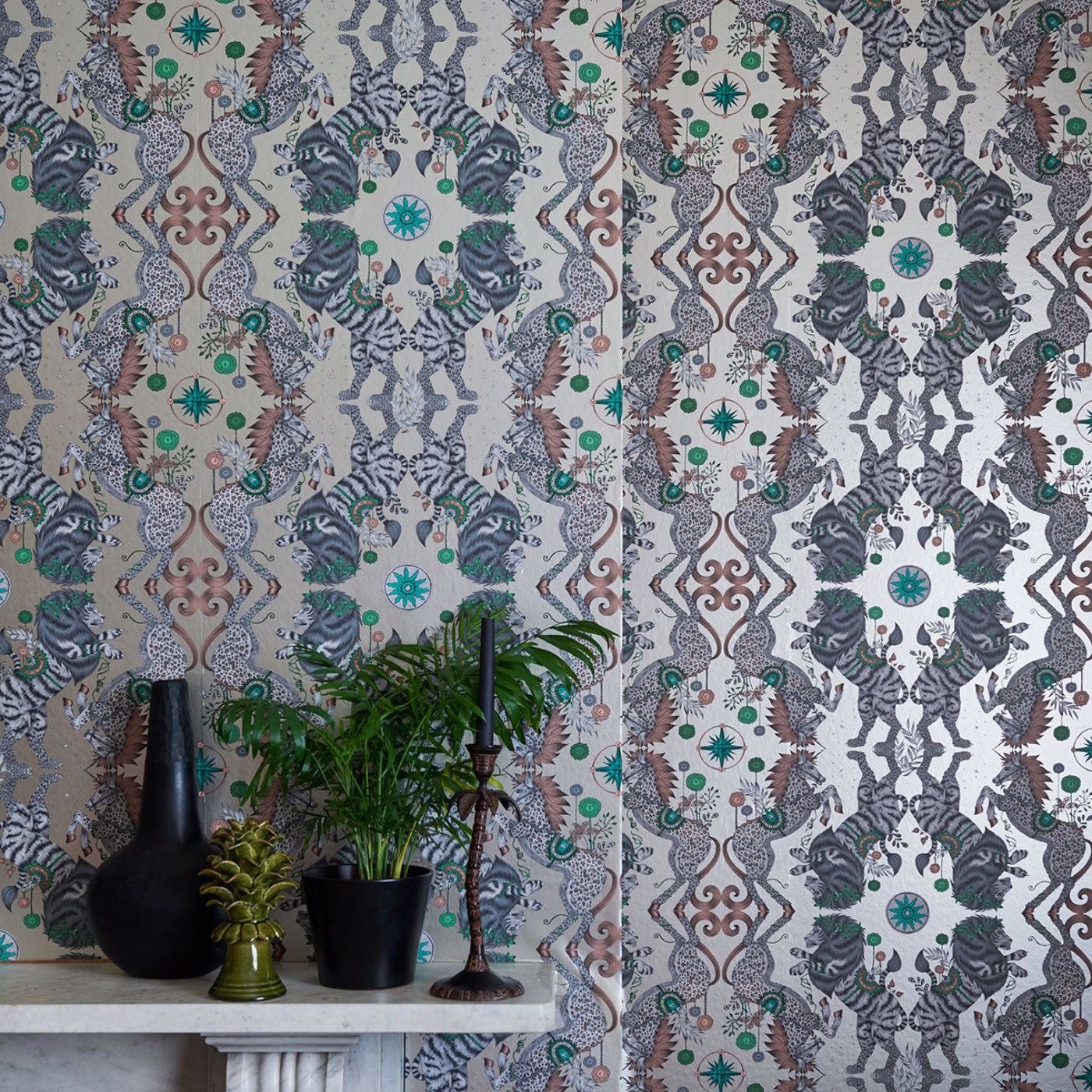 Caspian Wallpaper - Gilver - Clarke & Clarke - W0113/02 - Morris Wallpaper