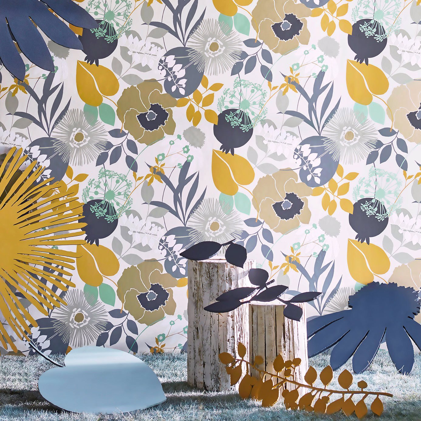Doyenne Wallpaper - Sky/Olive/Coral - Harlequin - HSTO111493 - Morris Wallpaper