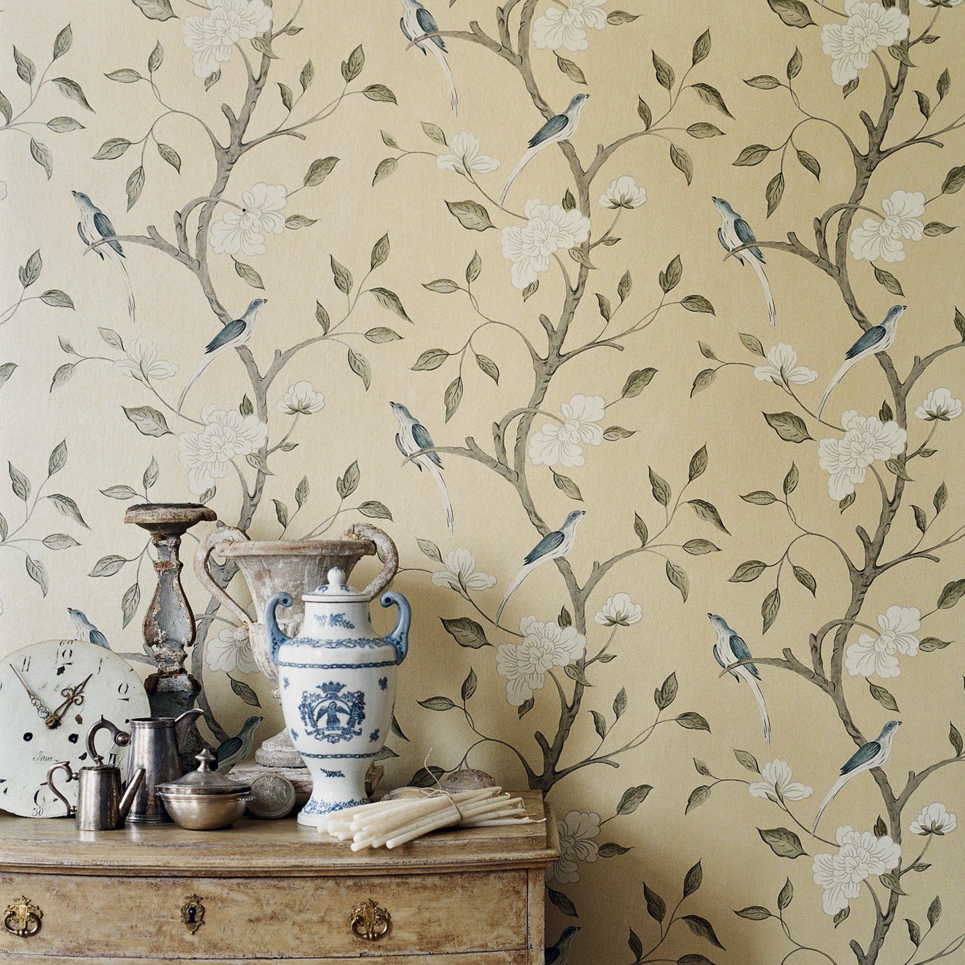 Eleonora Wallpaper - Celadon/Cream - Zoffany - ZGUV08002 - Morris Wallpaper