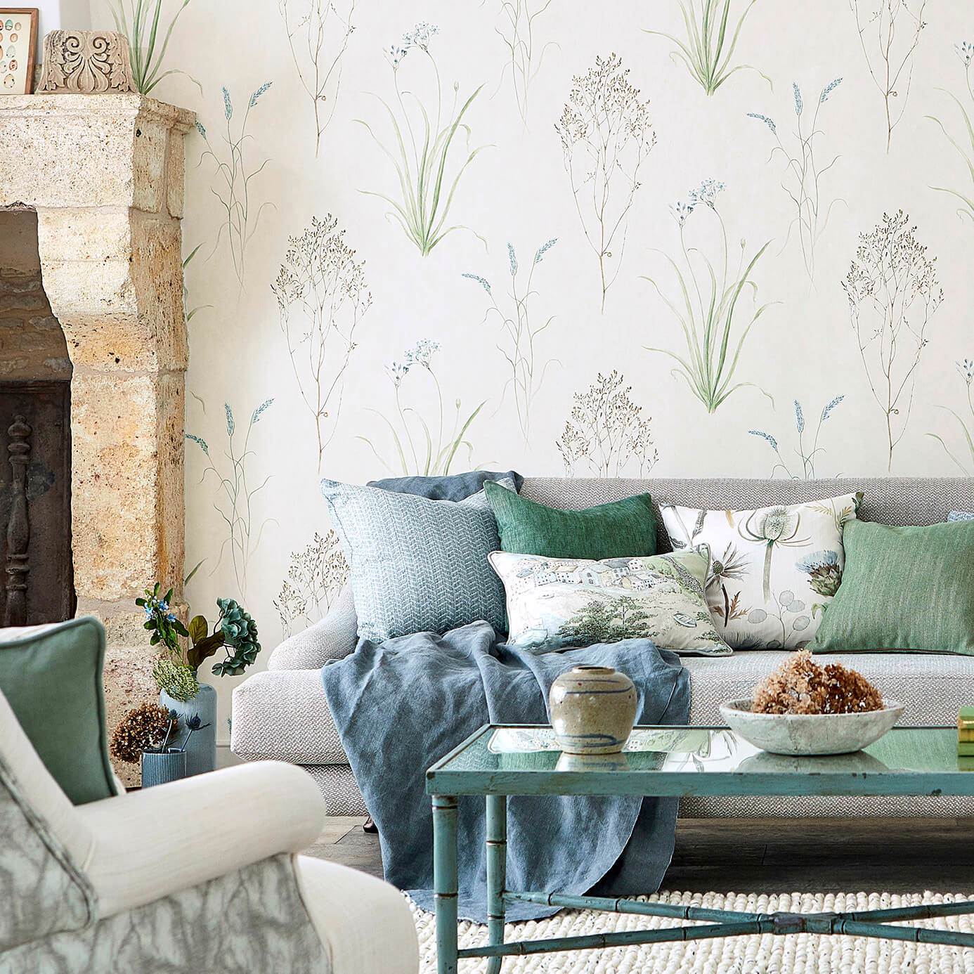 Farne Grasses Wallpaper - Cream/Sage - Sanderson - DEBB216486 - Morris Wallpaper