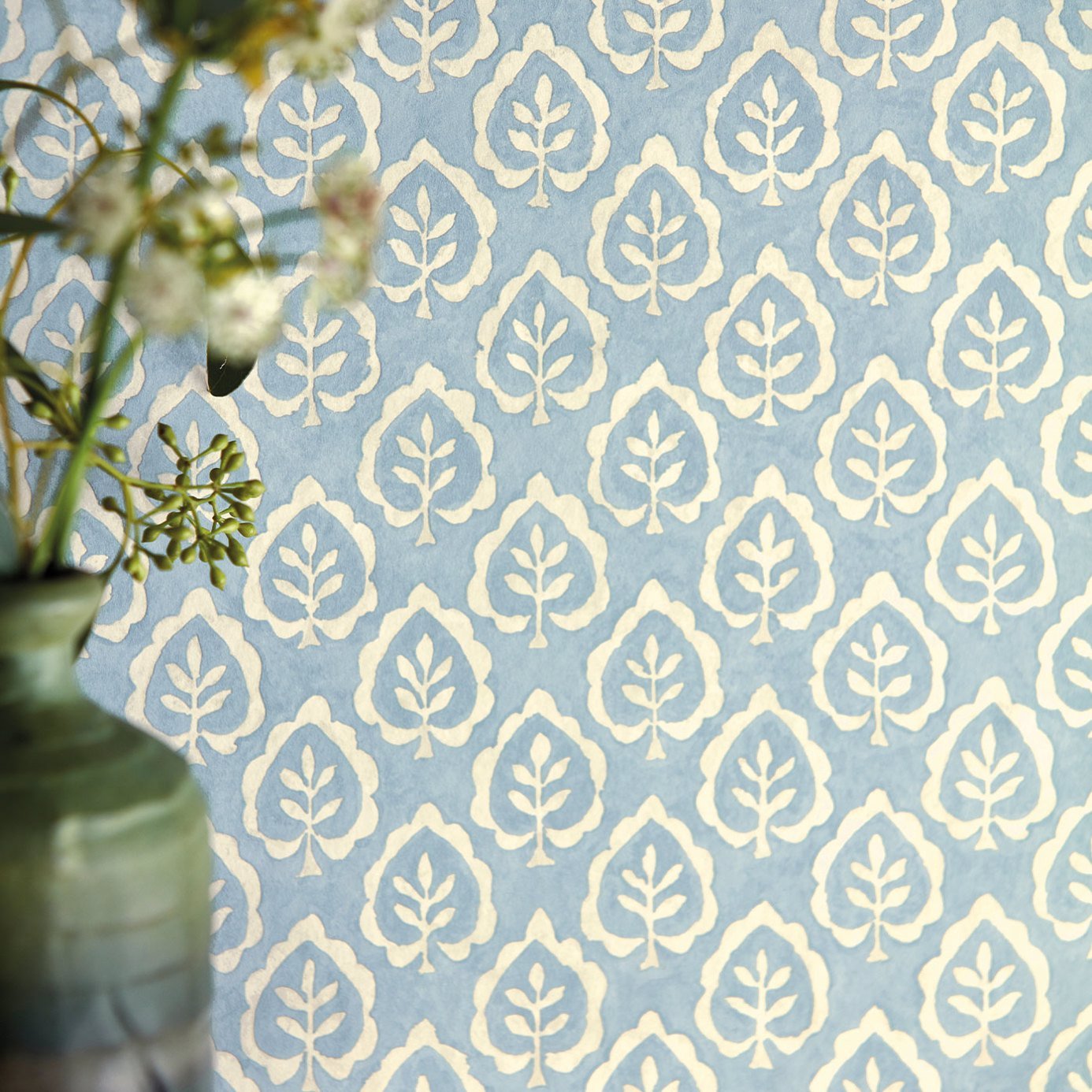 Fencott Wallpaper - Blue - Sanderson - DLMW216898 - Morris Wallpaper