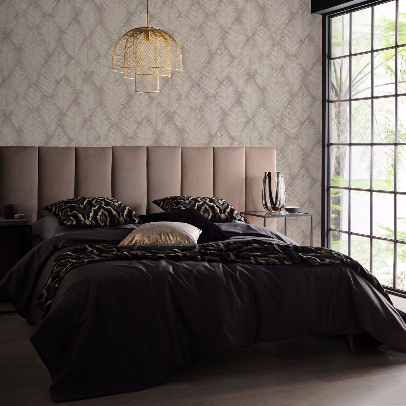 Folius Wallpaper - Putty - Clarke & Clarke - W0206/04 - Morris Wallpaper