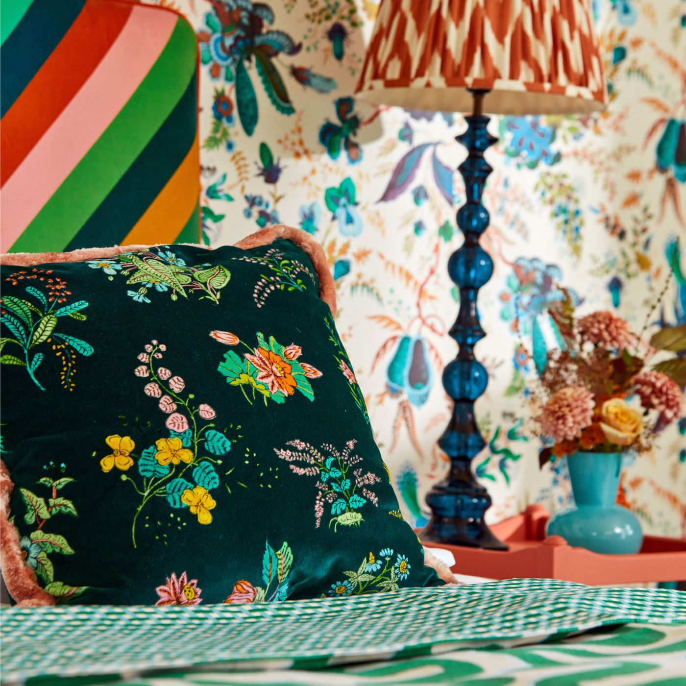 Harlequin - Sophie Robinson - HSRF121175 - Morris Wallpaper