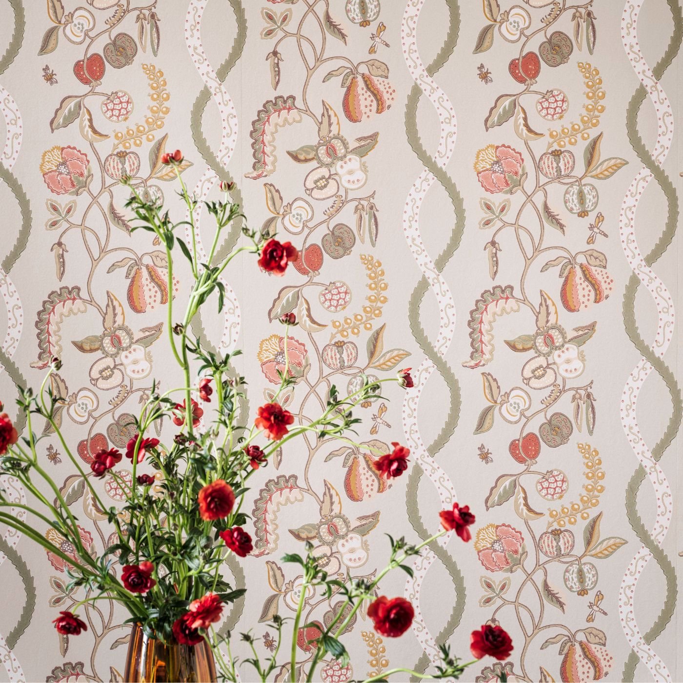 Kitchen Garden Wallpaper - Gloucestershire Pear - Sanderson - DHIP217500 - Morris Wallpaper