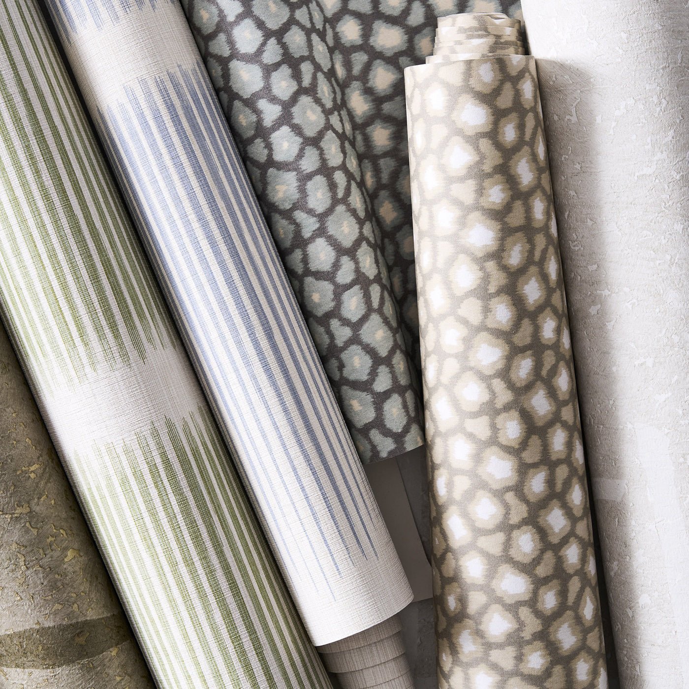 Loam Wallpaper - Kyanite - Harlequin - HDMW113298 - Morris Wallpaper