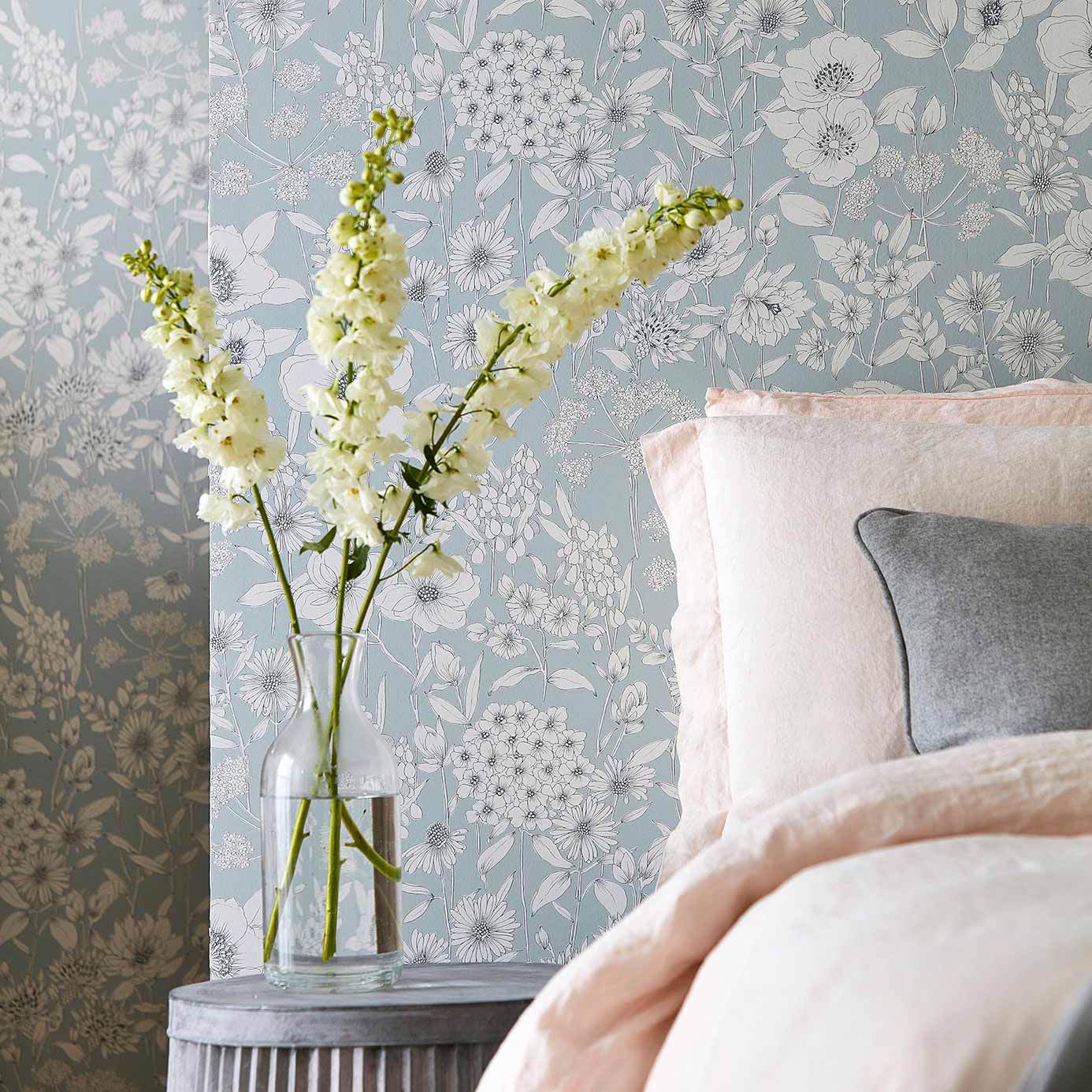 Maelee Wallpaper - Mineral - Sanderson - DHPO216348 - Morris Wallpaper