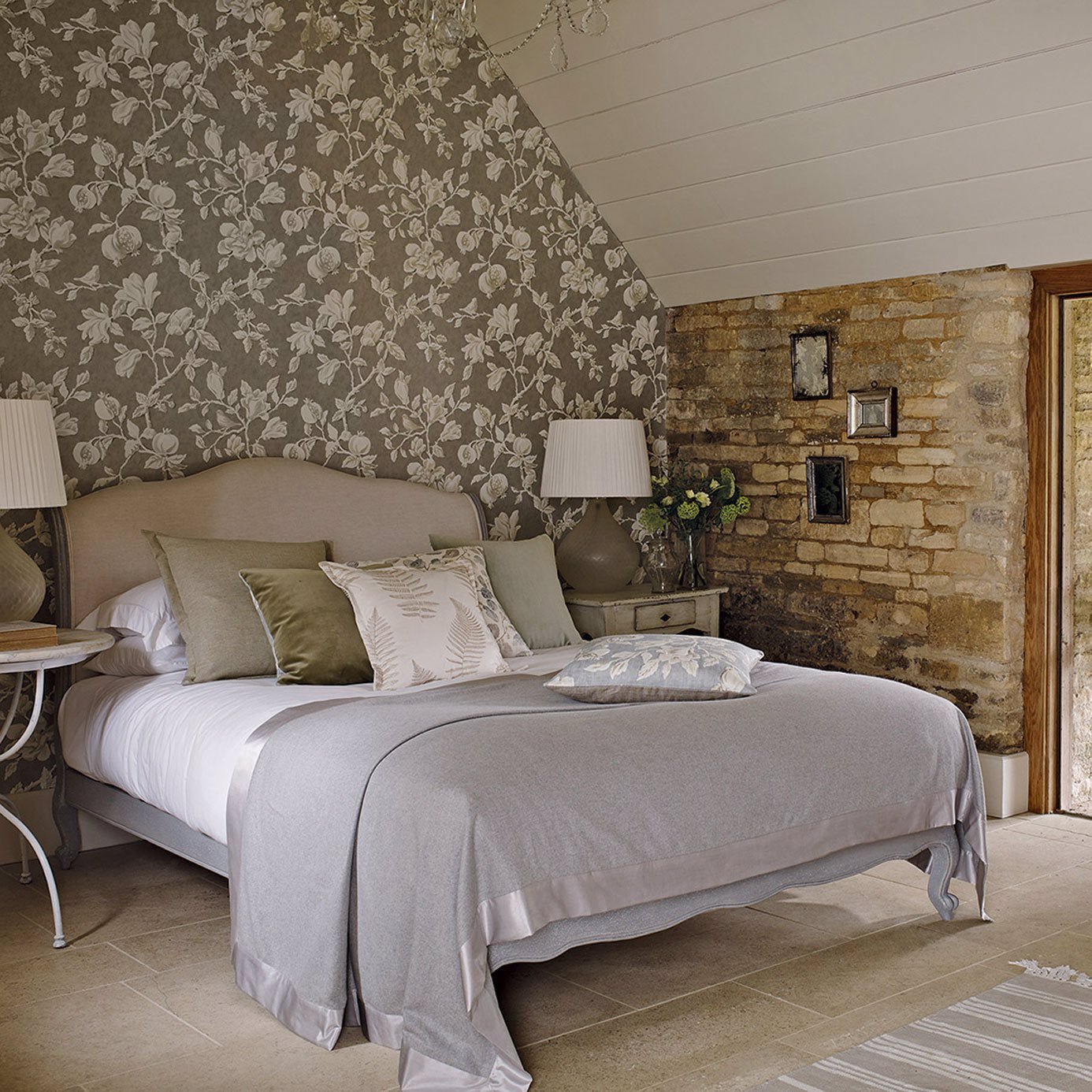 Magnolia & Pomegranate Wallpaper - Silver/Linen - Sanderson - DWOW215722 - Morris Wallpaper