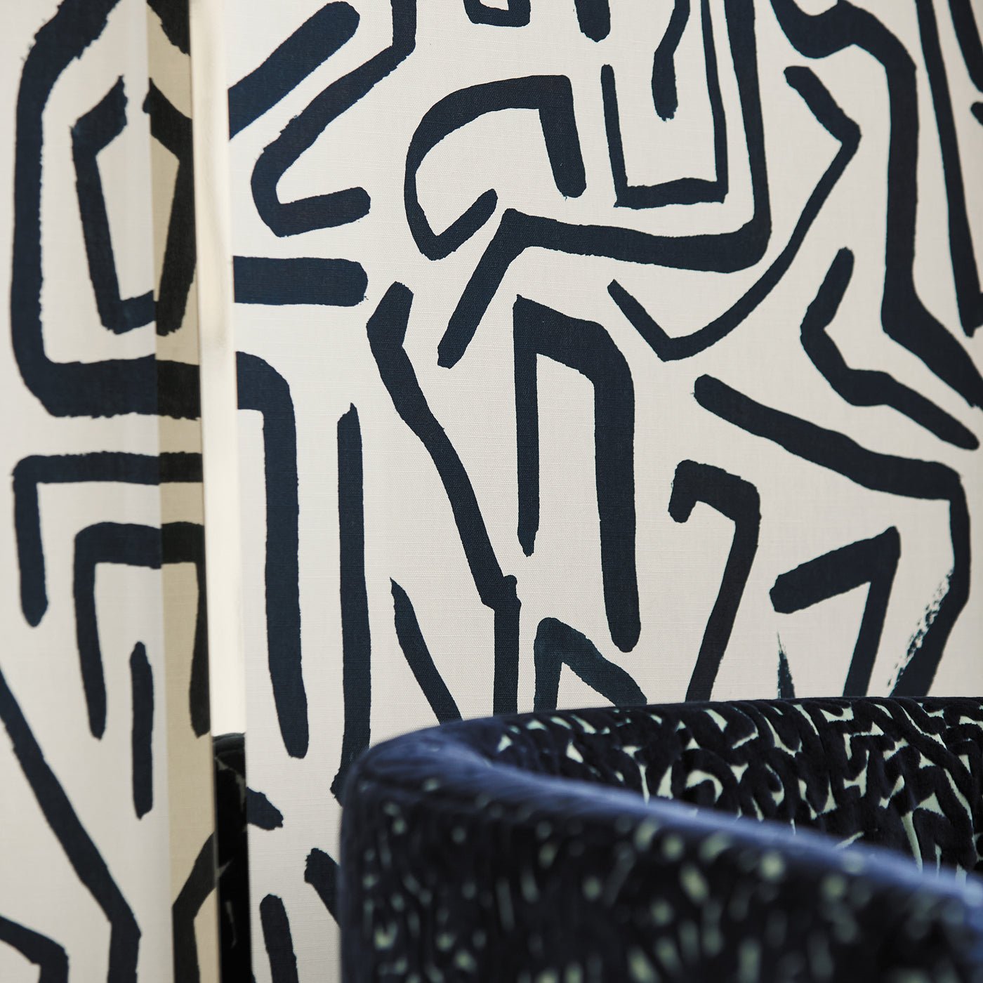 Melodic Wallpaper - Japanese Ink/Origami - Harlequin - HQN2112832 - Morris Wallpaper