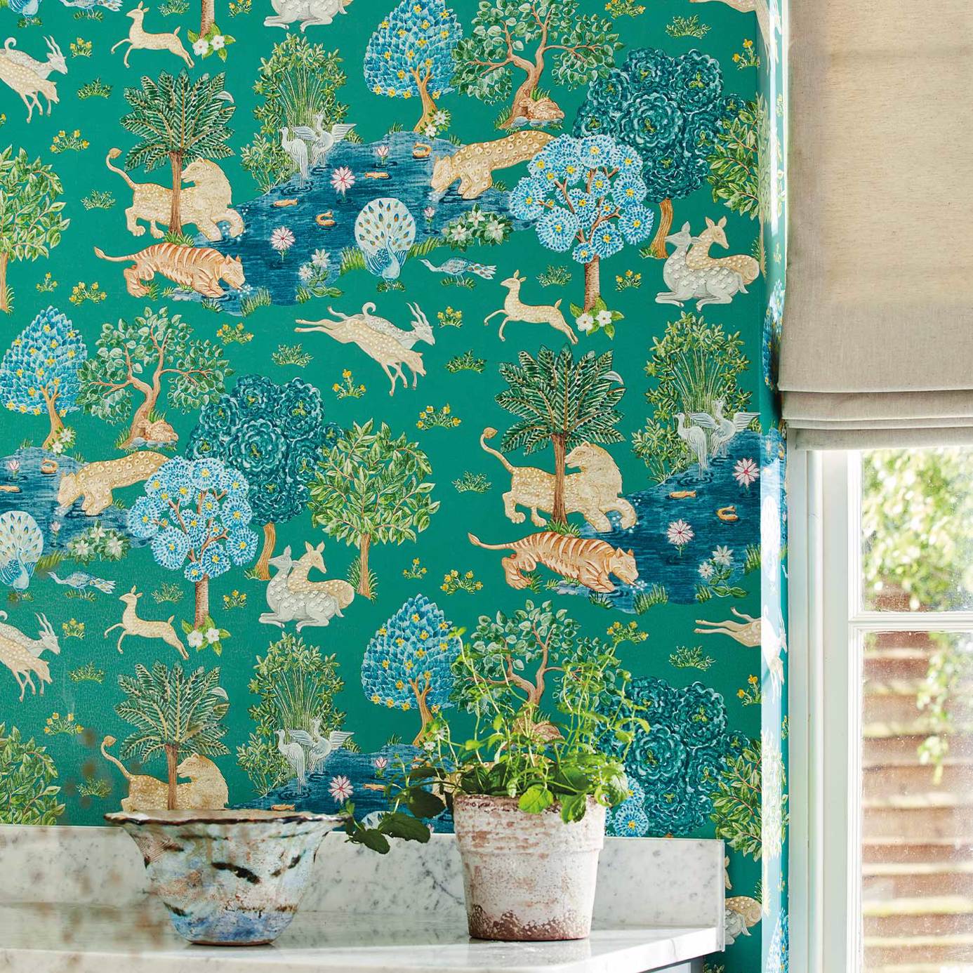 Pamir Garden Wallpaper - Cream/Nettle - Sanderson - DCPW216766 - Morris Wallpaper