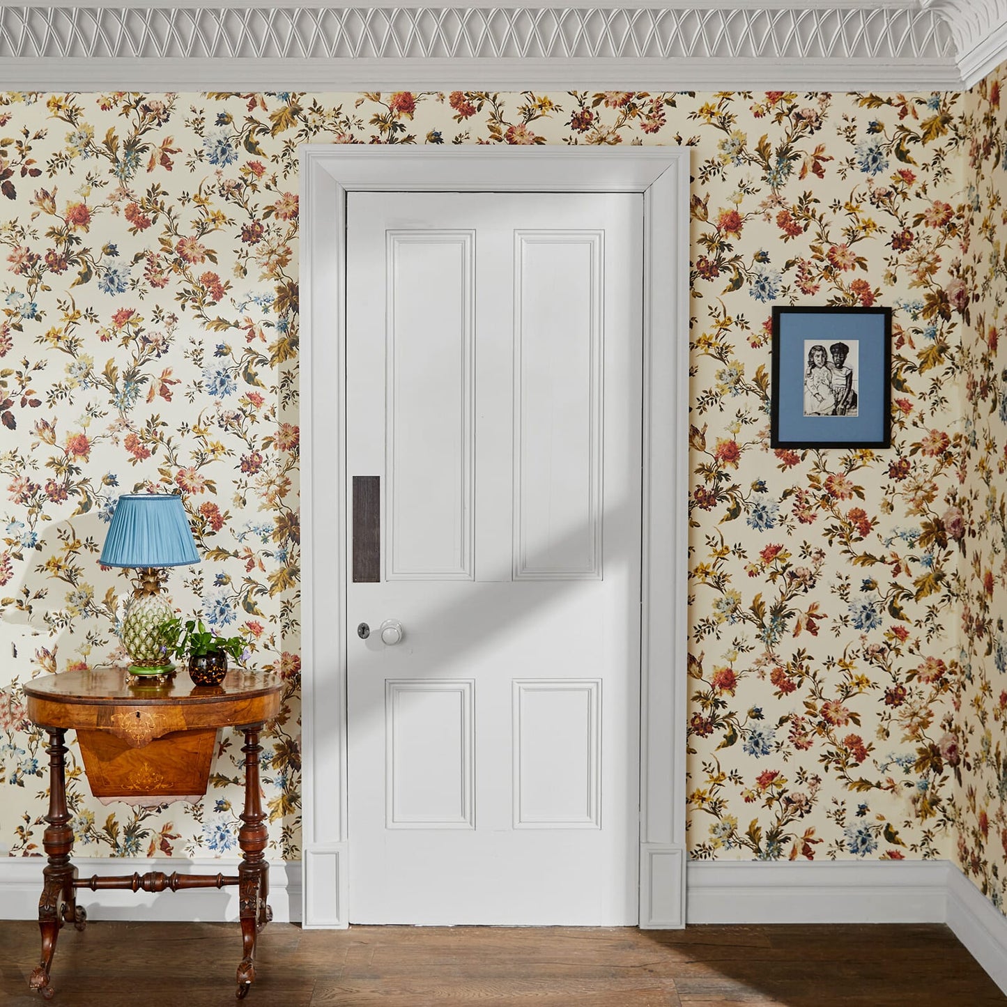 Rosetta Wallpaper - Ecru - House of Hackney - 1-WA-ROS-DI-ECR-XXX - Morris Wallpaper