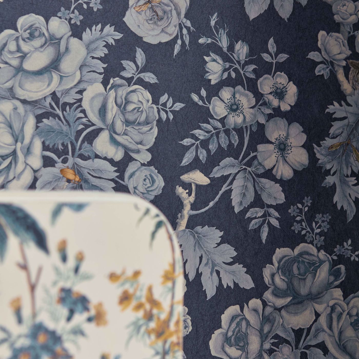 Tansy Bloom Wallpaper - Atlantis - Sanderson - DGDW217314 - Morris Wallpaper