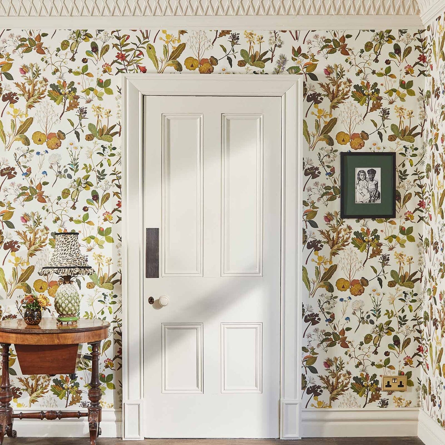 Herbarium Wallpaper - Ecru - 1-WA-HER-DI-ECR-XXX