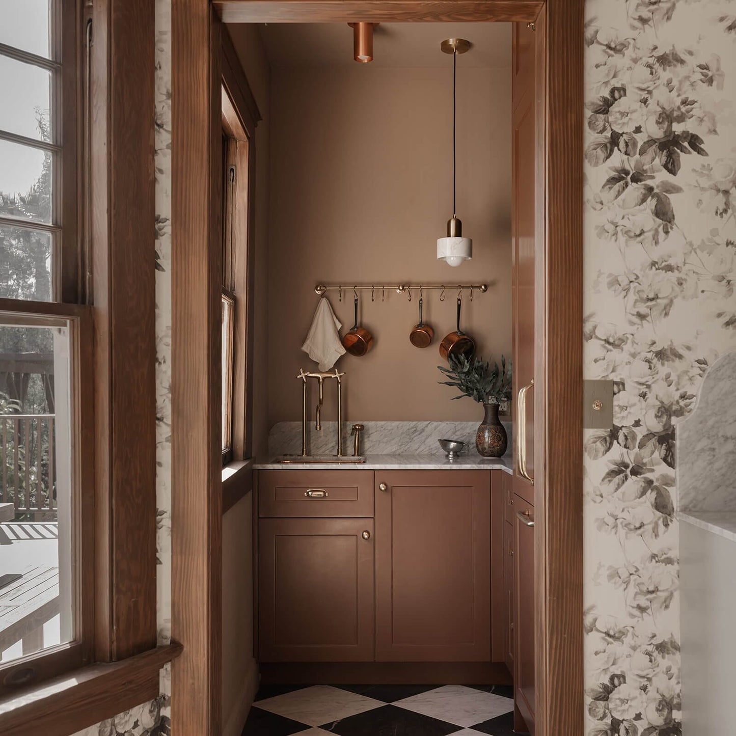 London Rose Wallpaper - Smoke Grey - 1-WA-LON-TR-GRY-XXX-001