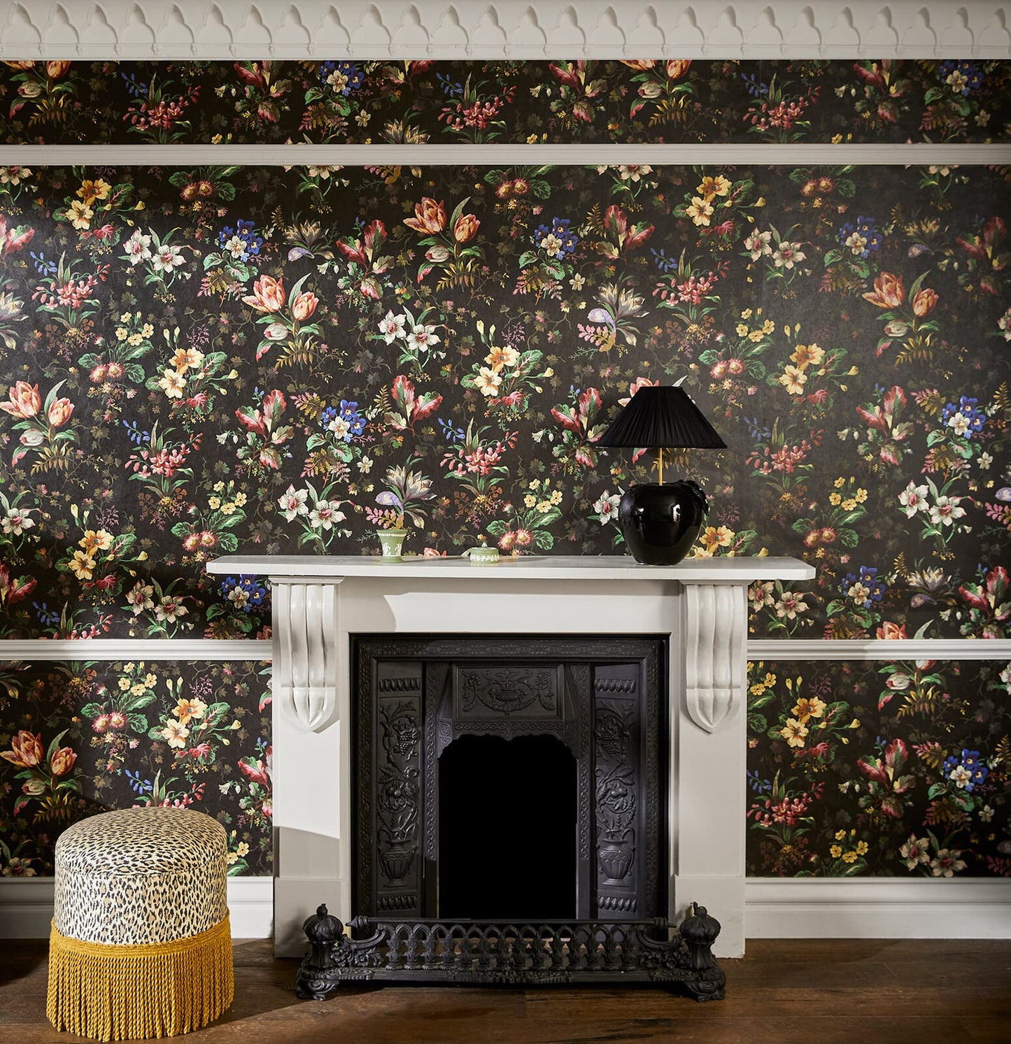 Tulipa Wallpaper - Onyx - 1-WA-TUL-DI-ONX-XXX
