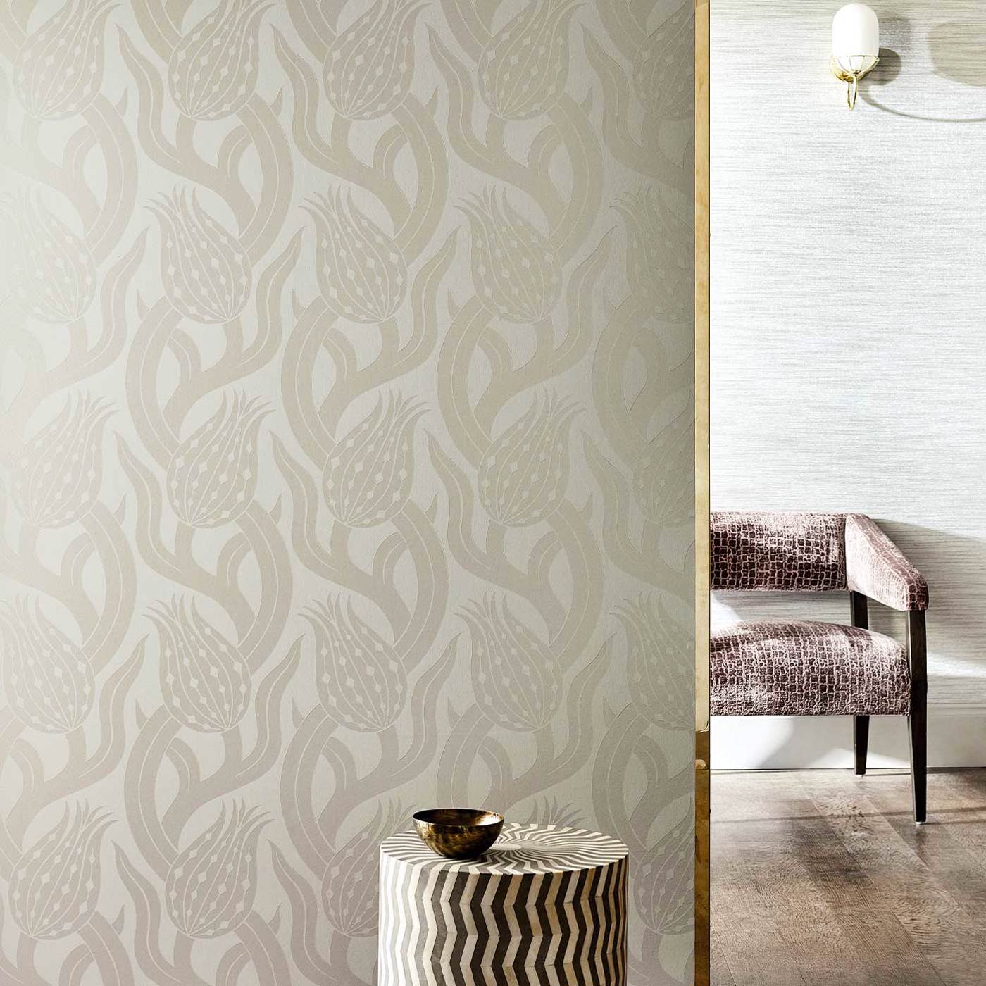 Persian Tulip Wallpaper - Silver - ZHIW312998