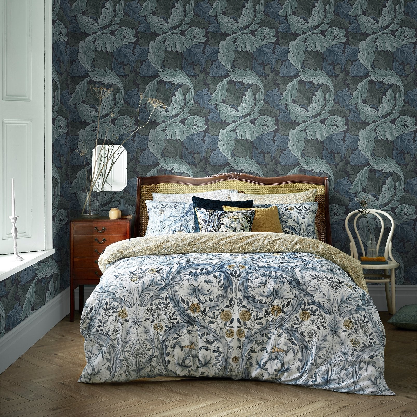 Acanthus Wallpaper - Blue - 124225 - William Morris AH - Premier Wallcovering