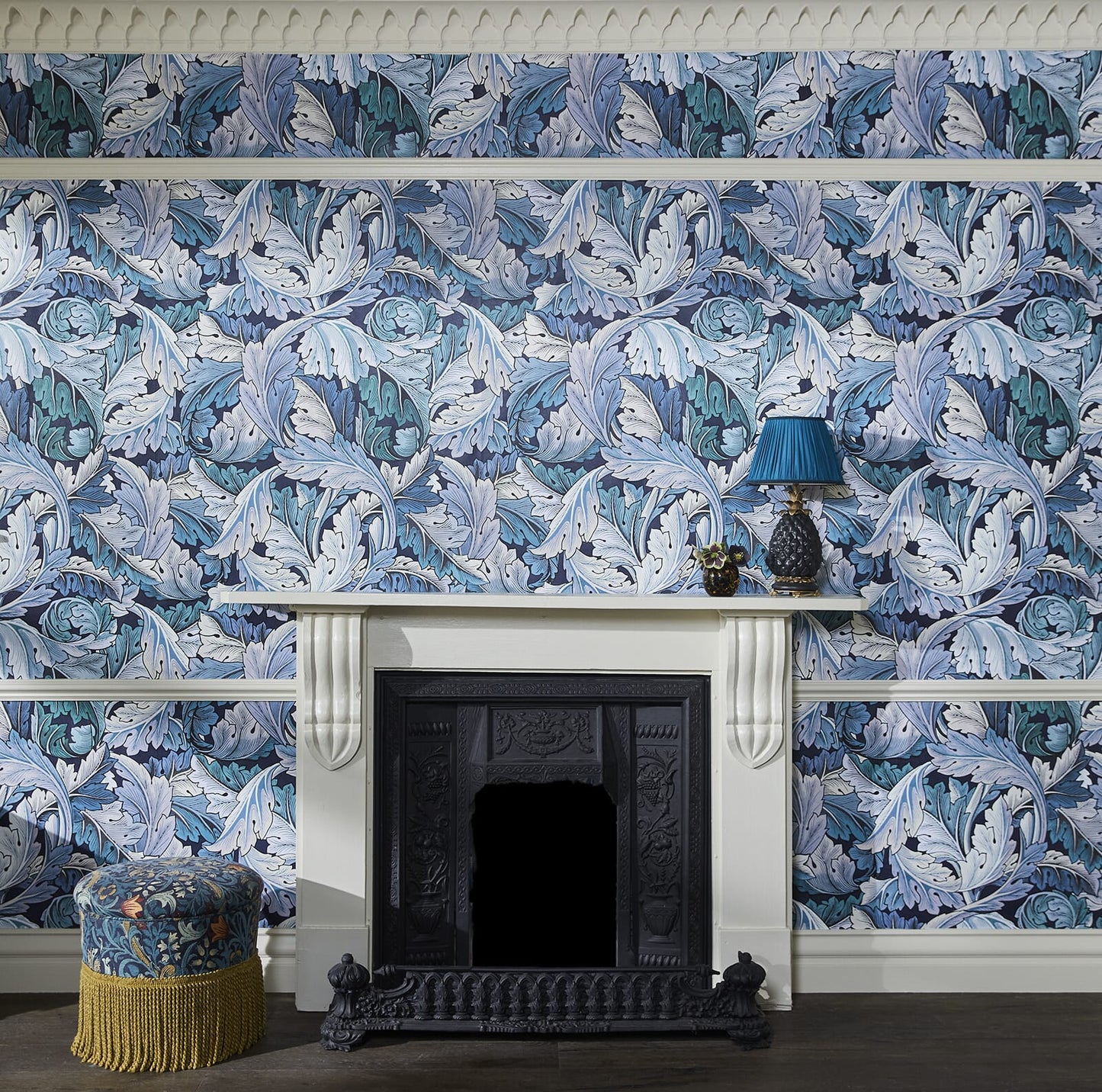 Acanthus Wallpaper - Blue & Midnight - House of Hackney - 1-WA-ACA-DI-B&M-XXX - Morris Wallpaper