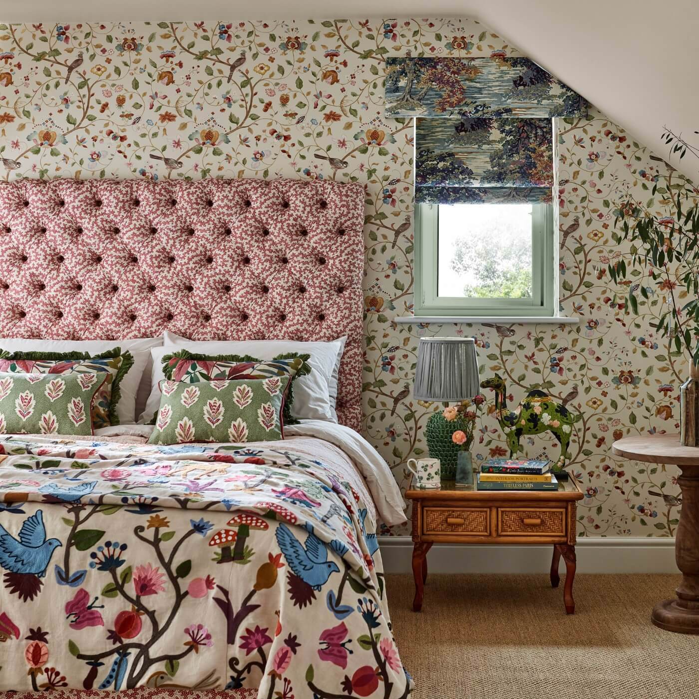 Aril's Garden Wallpaper - Olive/Mulberry - Sanderson - DABW217238 - Morris Wallpaper