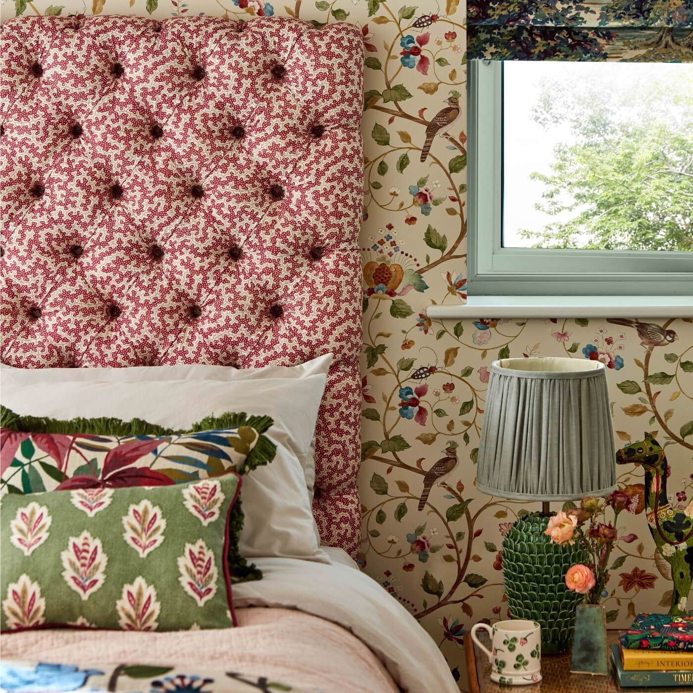 Aril's Garden Wallpaper - Olive/Mulberry - Sanderson - DABW217238 - Morris Wallpaper