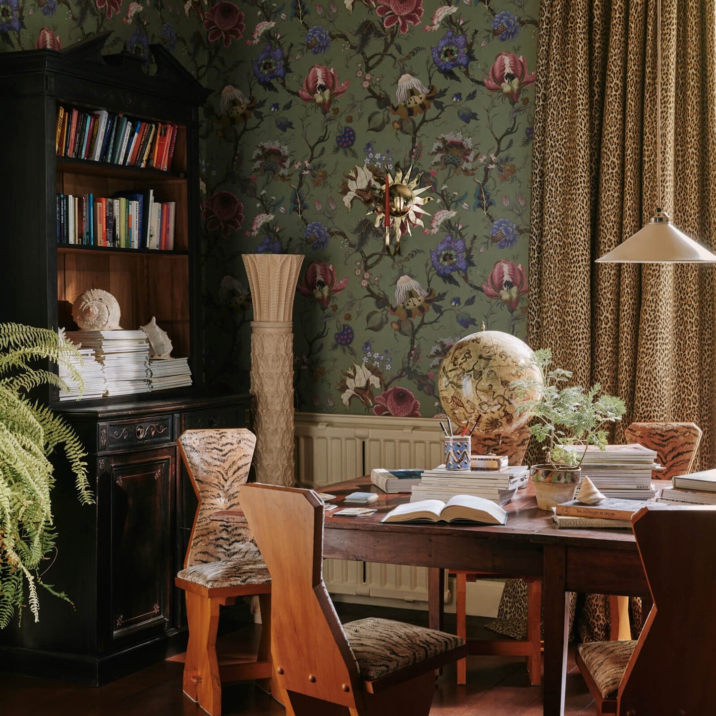 Artemis Wallpaper - Jadeite - House of Hackney - 1-WA-ART-DI-JAD-XXX - Morris Wallpaper