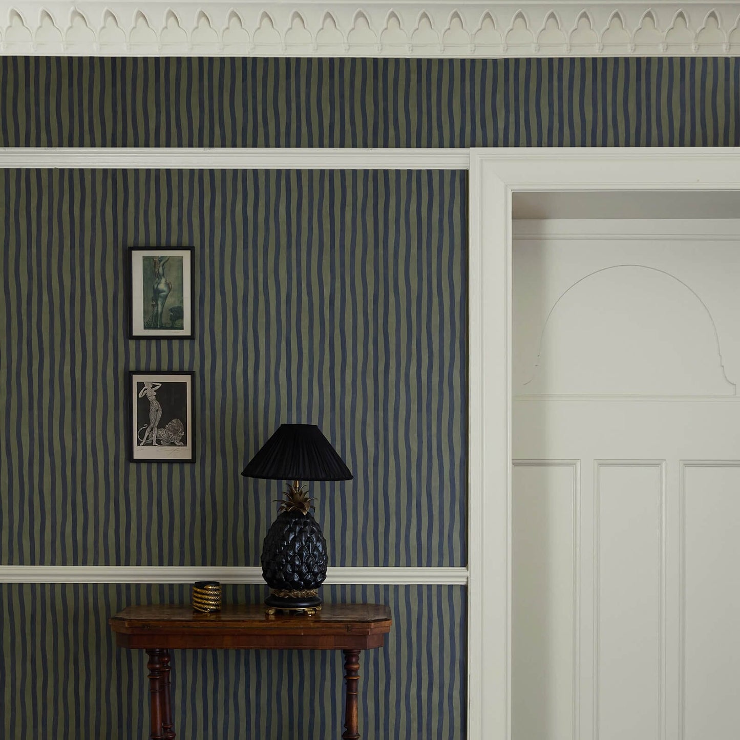 Artist's Stripe Wallpaper - Laurustine & Galaxias - House of Hackney - 1-WA-ATS-DI-LAG-XXX - Morris Wallpaper