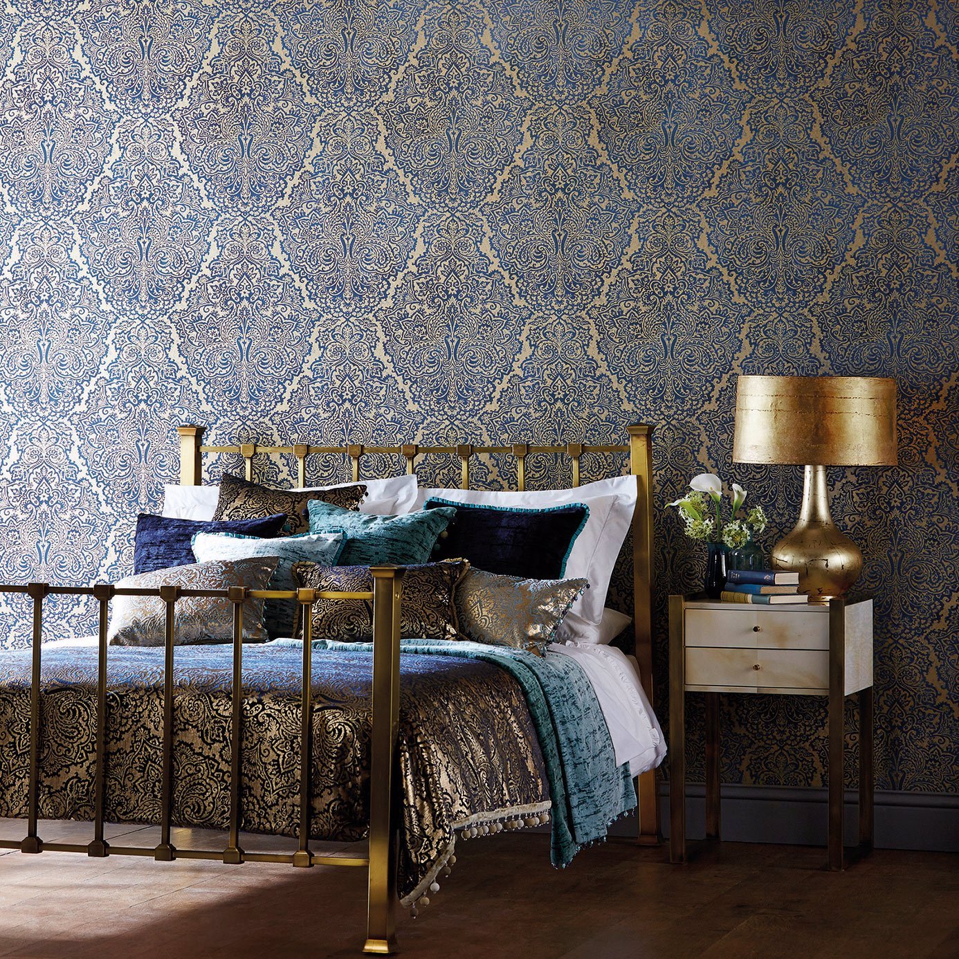 Aurelia Wallpaper - Sapphire - Harlequin - HLEO110642 - Morris Wallpaper