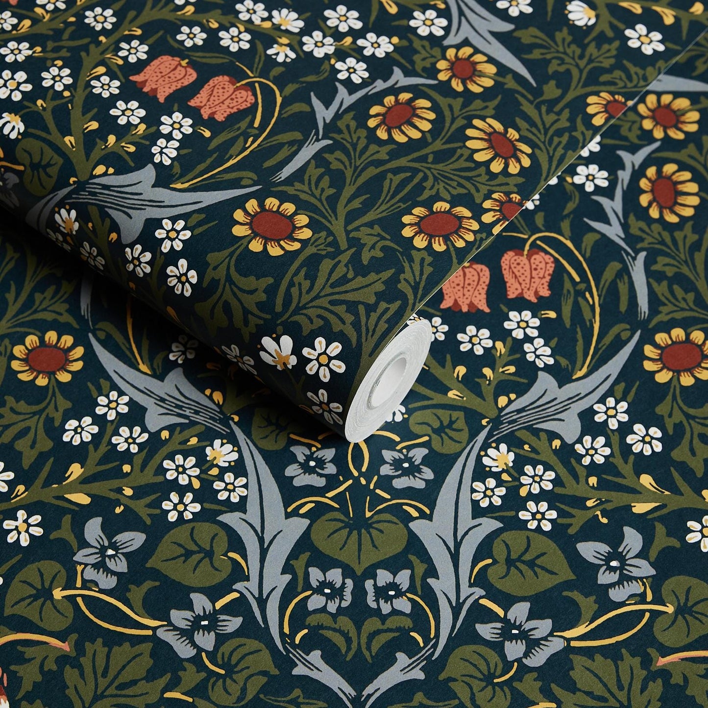 Blackthorn Wallpaper - Billiard Green - House of Hackney - 1-WA-BLA-DI-BIL-XXX - Morris Wallpaper