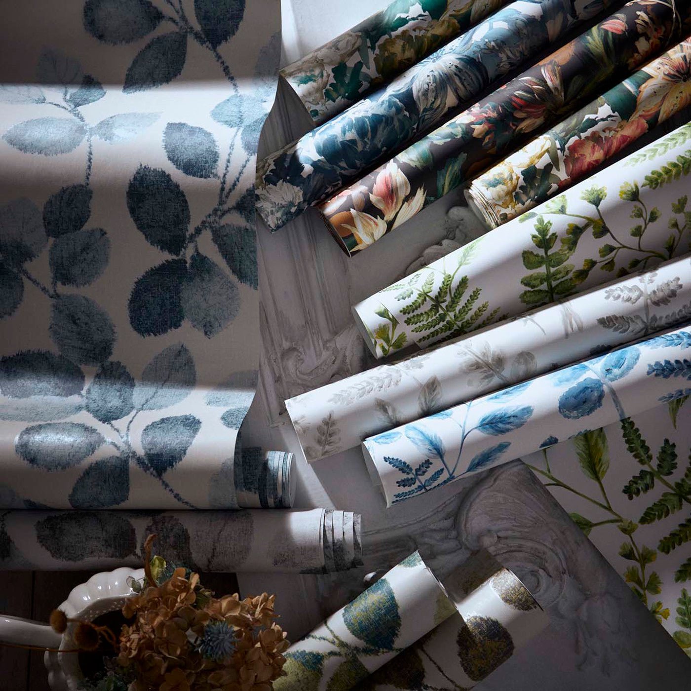 Bracken Wallpaper - Natural - Clarke & Clarke - W0156/03 - Morris Wallpaper