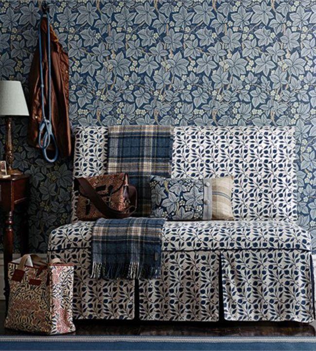 Bramble Wallpaper - Indigo - 214695 - Morris & Co