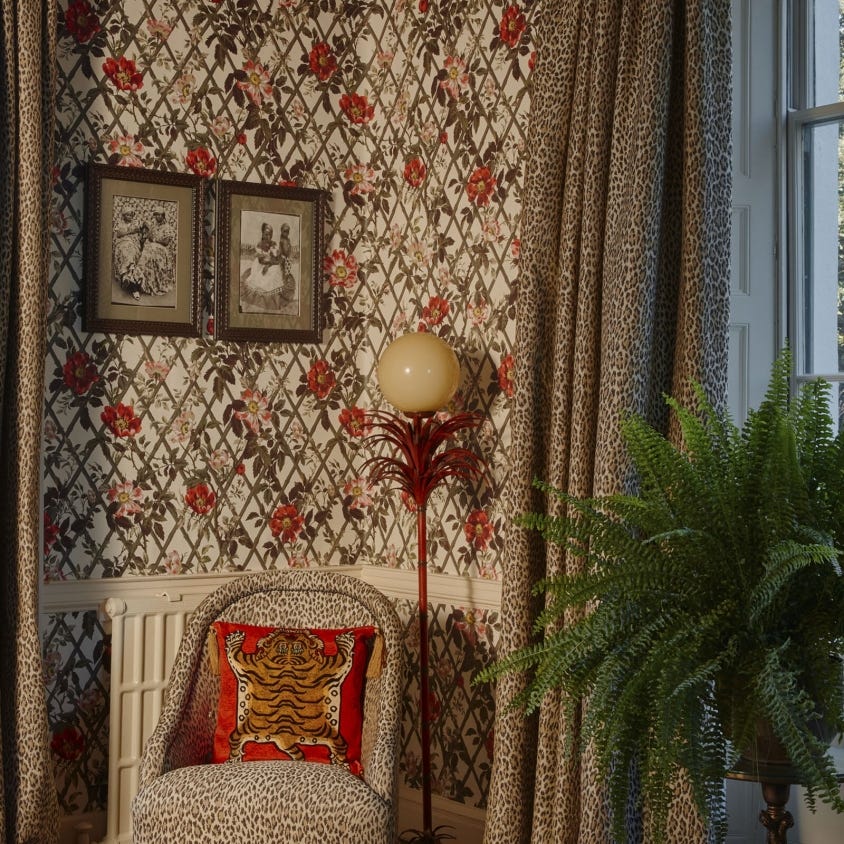 Bryher Rose Wallpaper - Cinnabar - House of Hackney - 1-WA-BRR-DI-XXX-XXX - Morris Wallpaper