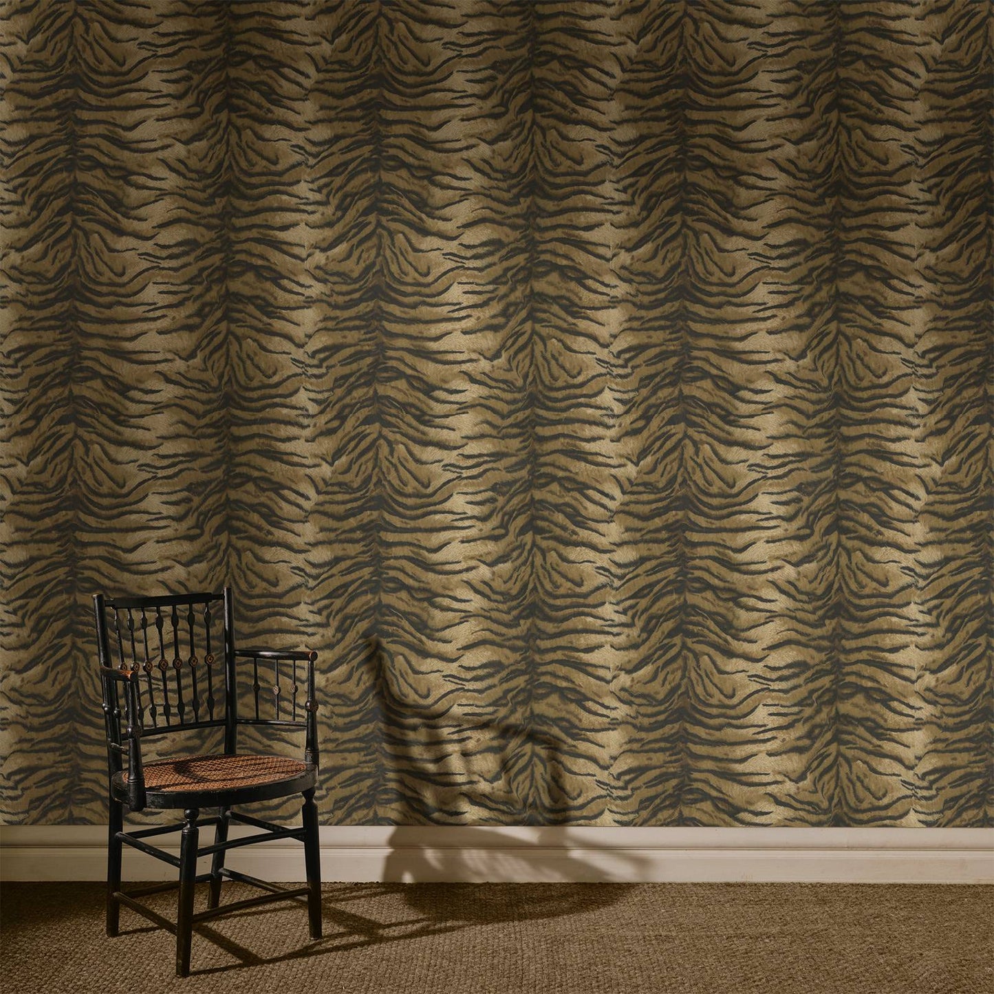 Caspian Wallpaper - Umber - House of Hackney - 1-WA-CPN-DI-UMB-XXX - Morris Wallpaper