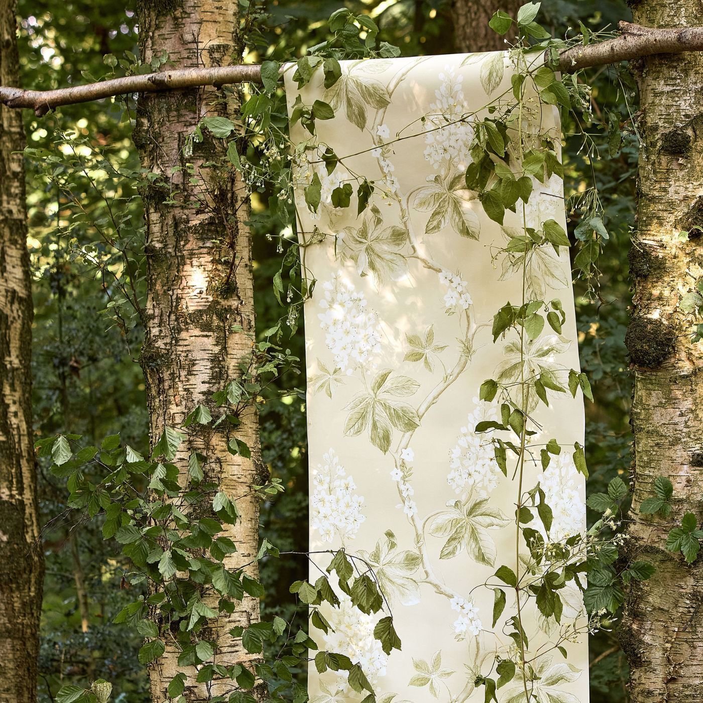 Chestnut Tree Wallpaper - Lemon/Lettuce - Sanderson - DWOW215707