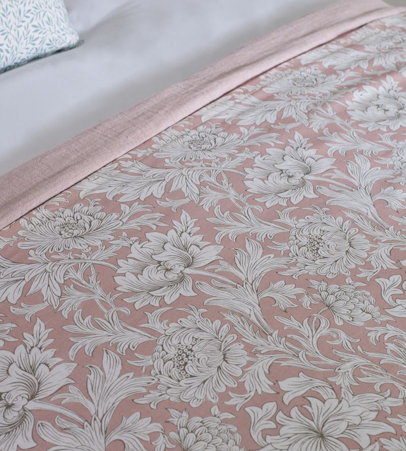 Chrysanthemum Toile Fabric - Cochineal Pink - Morris & Co - 226910 - Premier Wallcovering