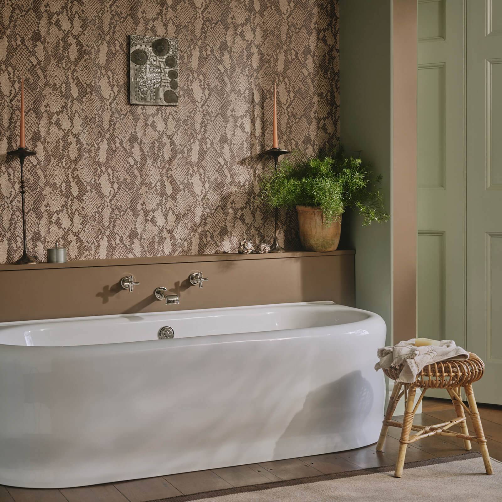 Cobra Wallpaper - Earth - House of Hackney - 1-WA-COB-DI-EAR-XXX - Morris Wallpaper