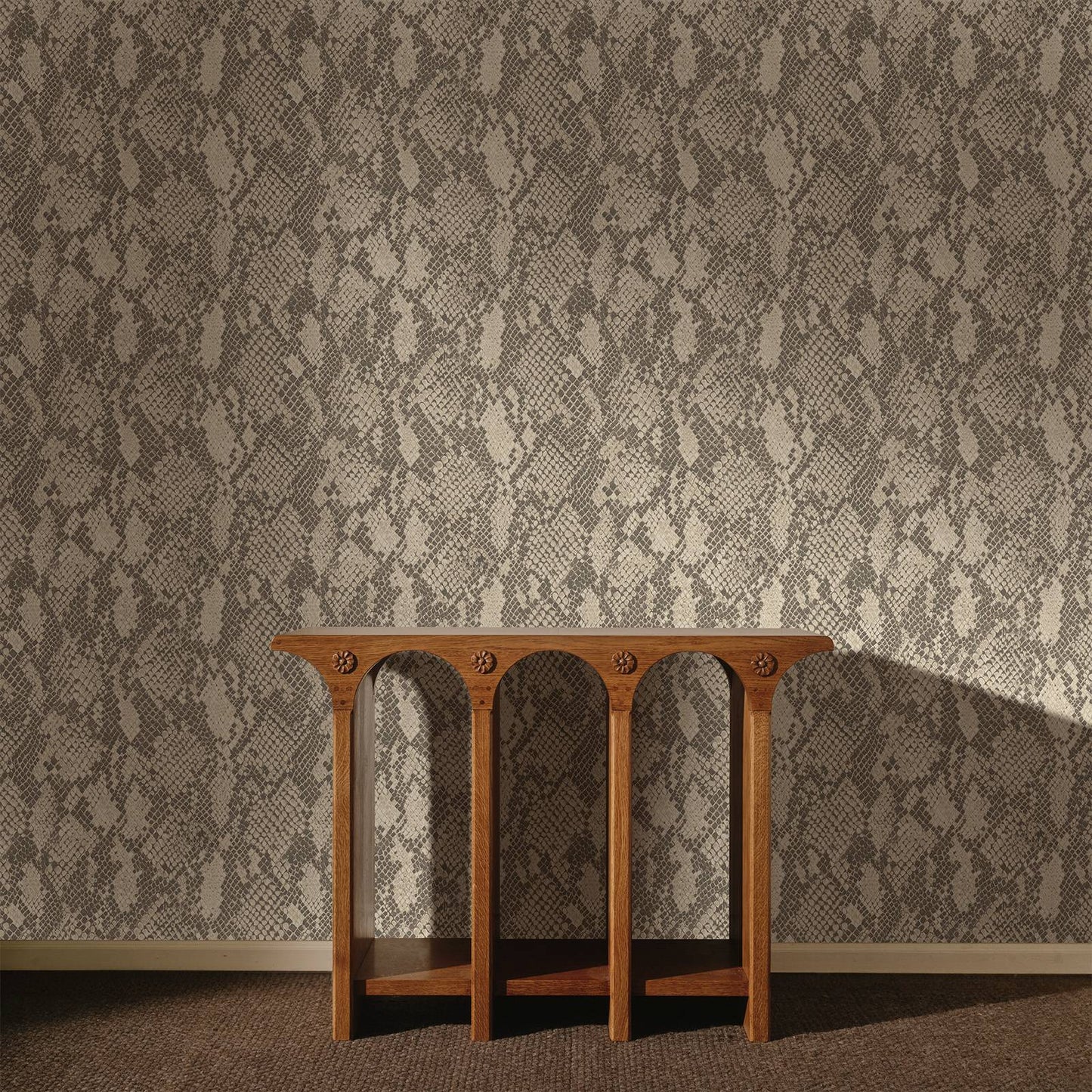 Cobra Wallpaper - Phlox - House of Hackney - 1-WA-COB-DI-PHL-XXX - Morris Wallpaper