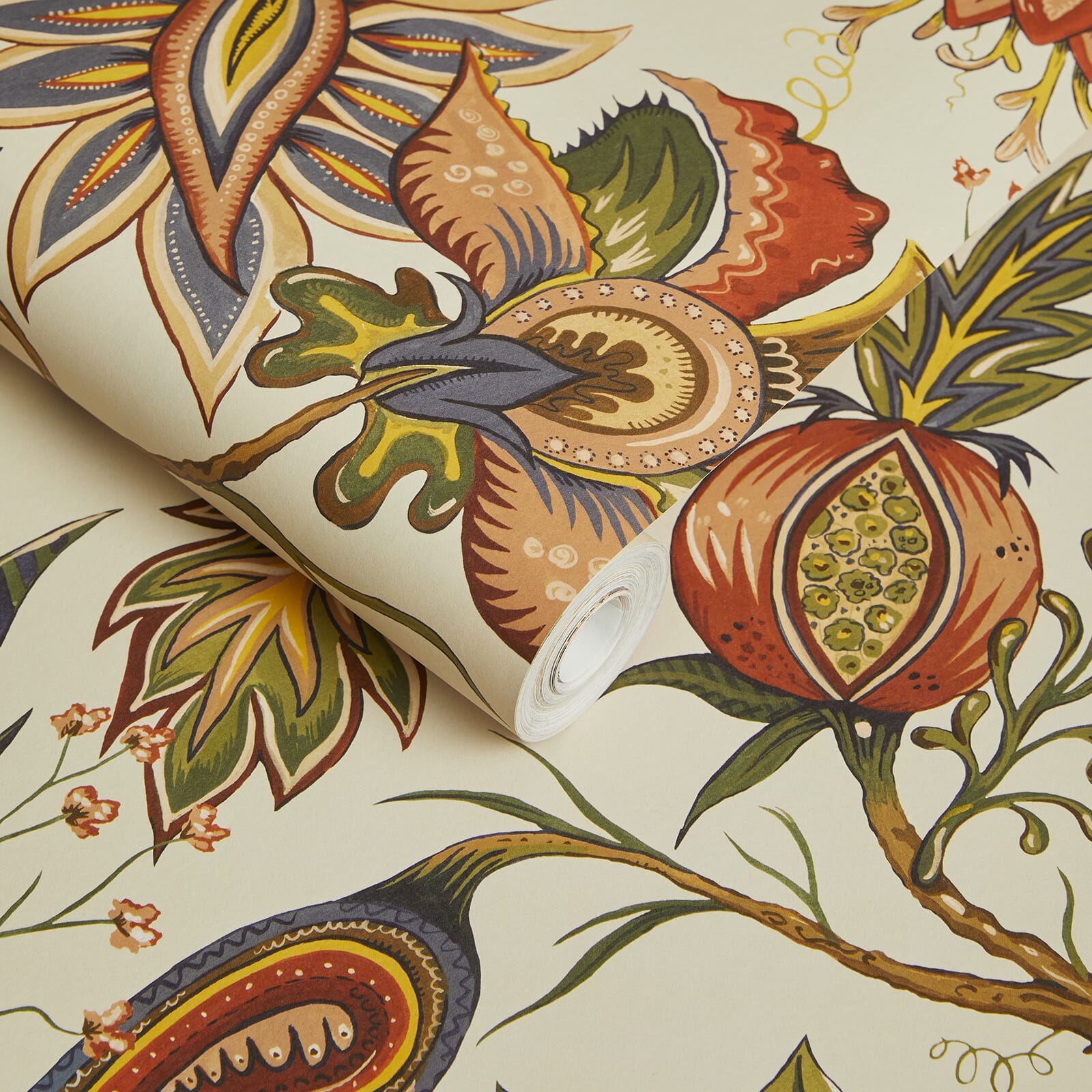 Damas Wallpaper - Off-White / Green - House of Hackney - 1-WA-DAM-DI-CRM-XXX - Morris Wallpaper