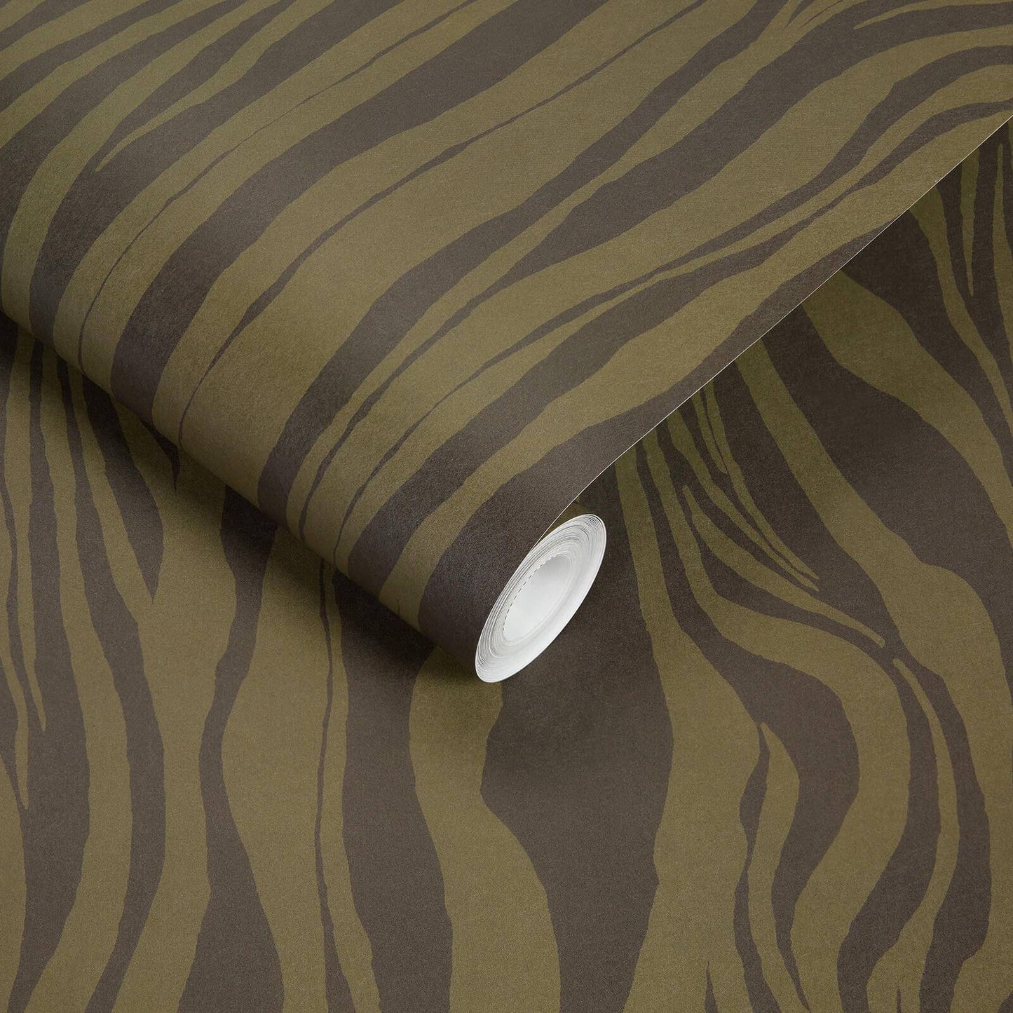 Dazzle Wallpaper - Laurustine - House of Hackney - 1-WA-DAZ-DI-LAU-XXX - Morris Wallpaper