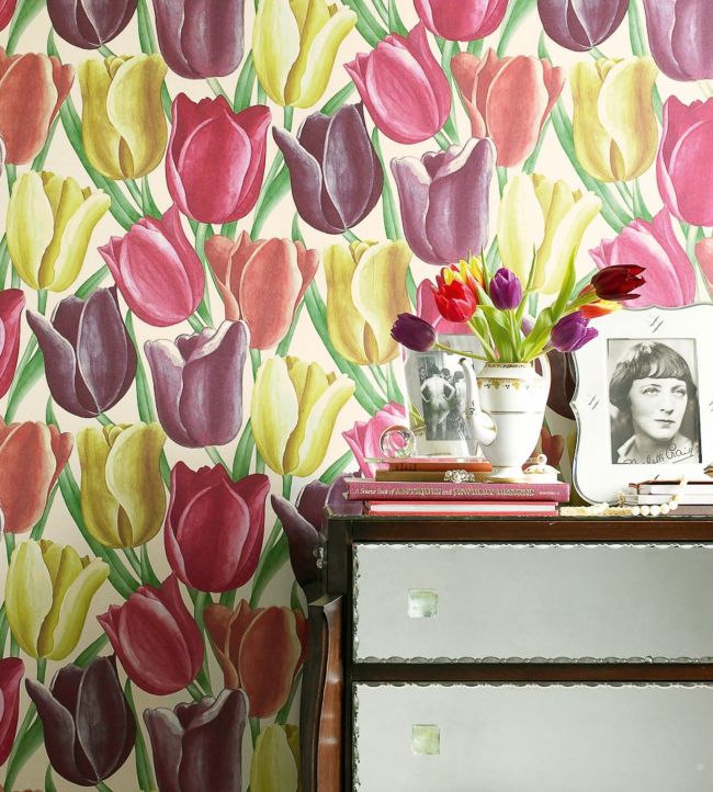 Early Tulips Wallpaper - Aubergine/Cherry Red - DVIWEA103 - Sanderson - Morris Wallpaper