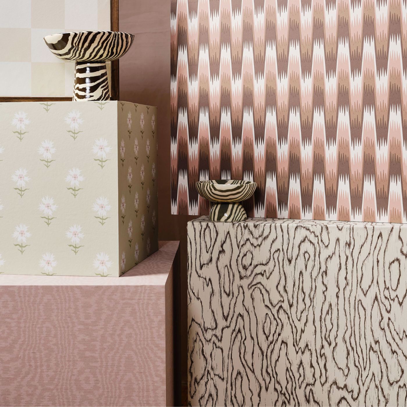 Edenfield Wallpaper - Chocolate - Harlequin - HHHW113172 - Morris Wallpaper