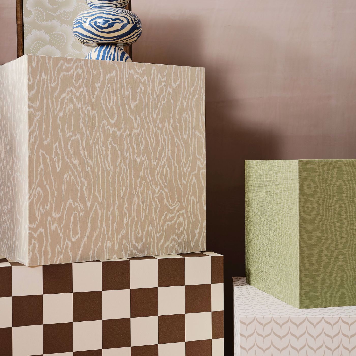 Edenfield Wallpaper - Limestone - Harlequin - HHHW113176 - Morris Wallpaper