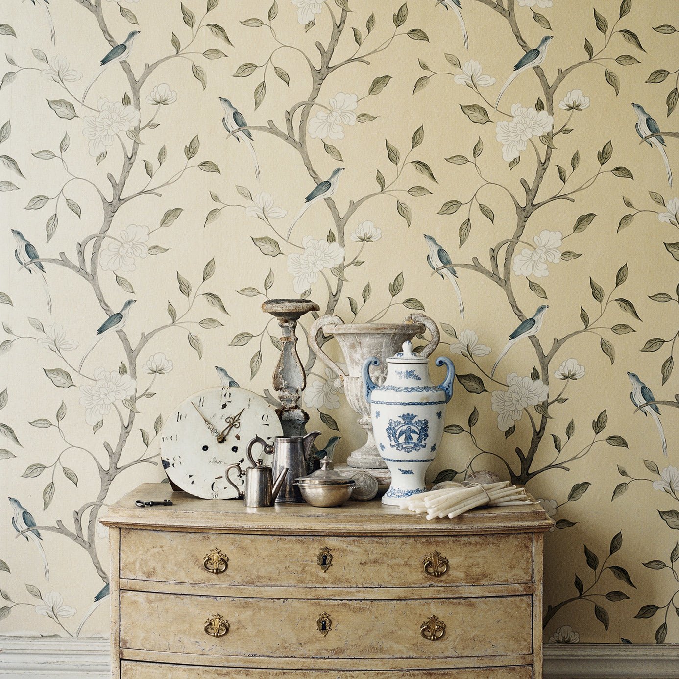 Eleonora Wallpaper - Celadon/Cream - Zoffany - ZGUV08002 - Morris Wallpaper