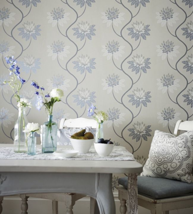 Eloise Wallpaper - Buttermilk/Linen - HWHI111186 - Harlequin - Morris Wallpaper