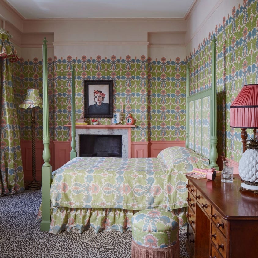 Emania Climbing Walls Wallpaper - Tourmaline - House of Hackney - 1-WA-EMA-DI-TOU-PLB - Morris Wallpaper