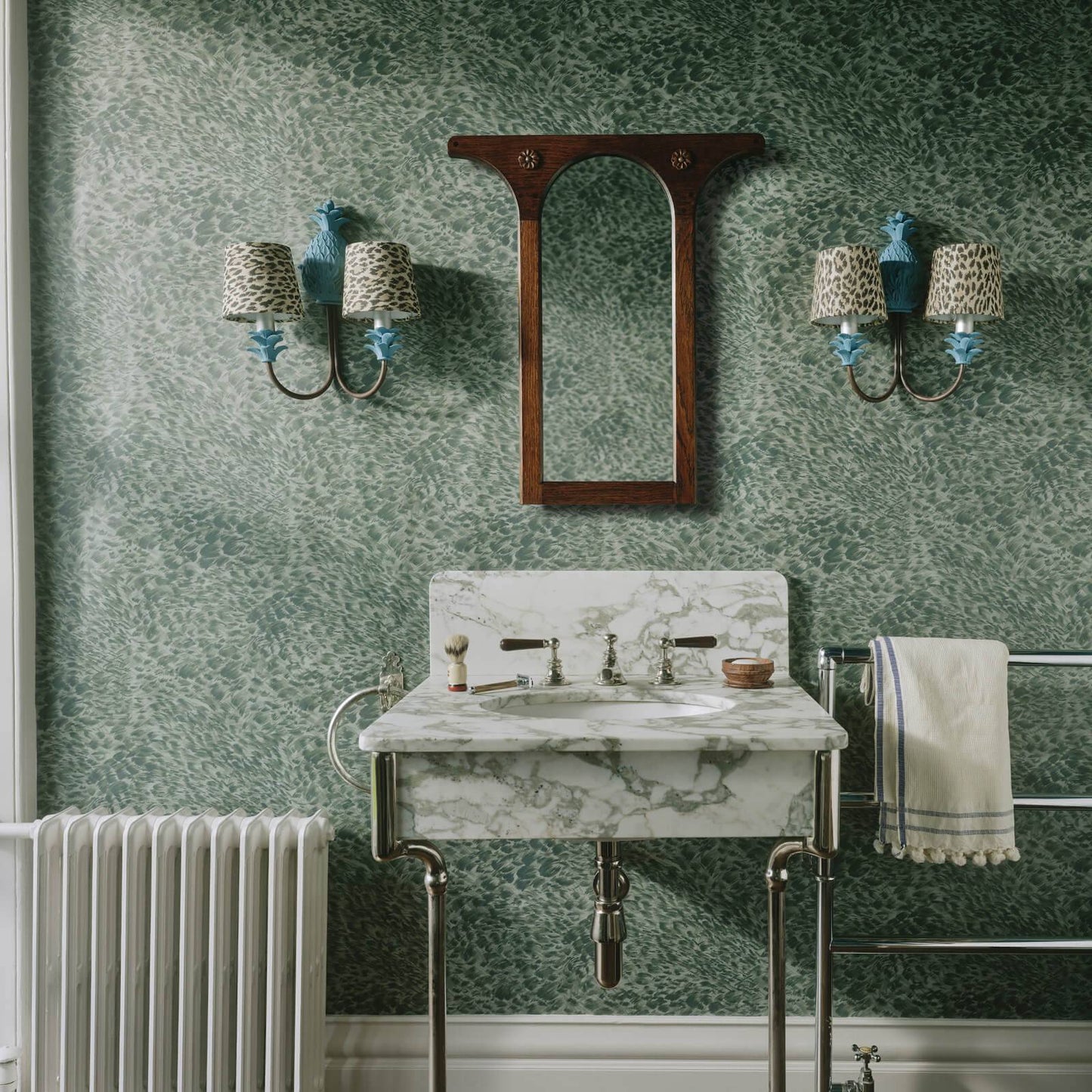 Ferus Wallpaper - Lobelia - House of Hackney - 1-WA-FRU-DI-LOB-XXX - Morris Wallpaper