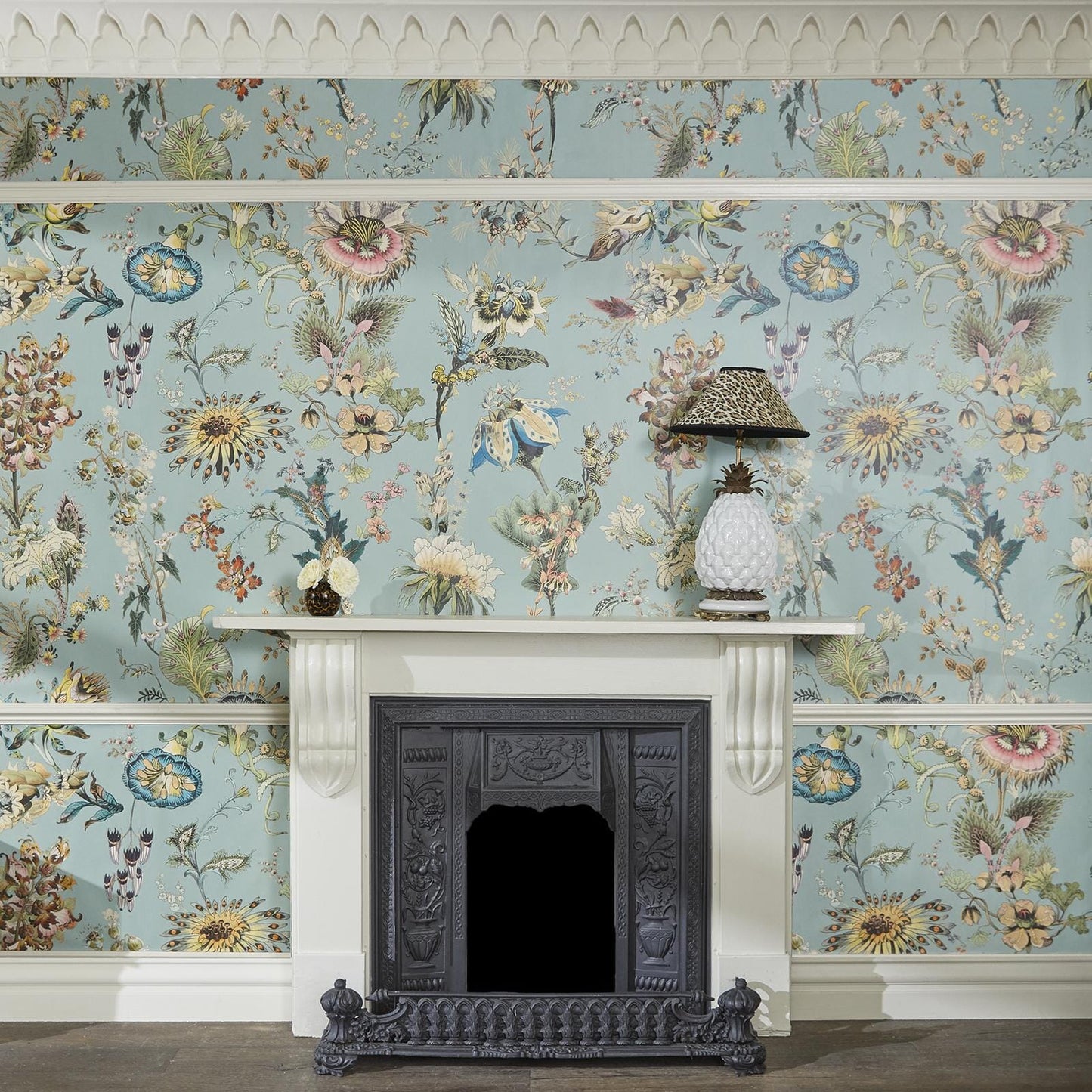 Flora Fantasia Wallpaper - Sky -Blue - House of Hackney - 1-WA-FLF-DI-BLU-XXX - Morris Wallpaper