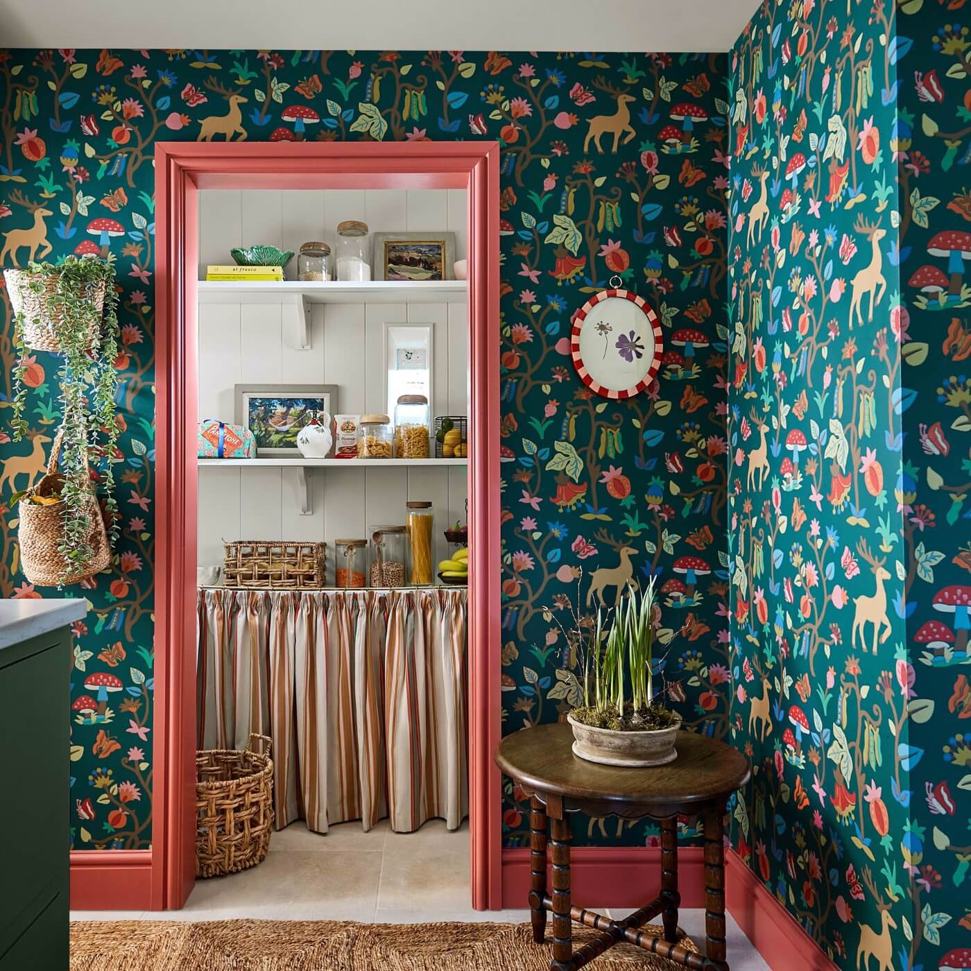 Forest Of Dean Wallpaper - Midnight/multi - Sanderson - DABW217219 - Morris Wallpaper
